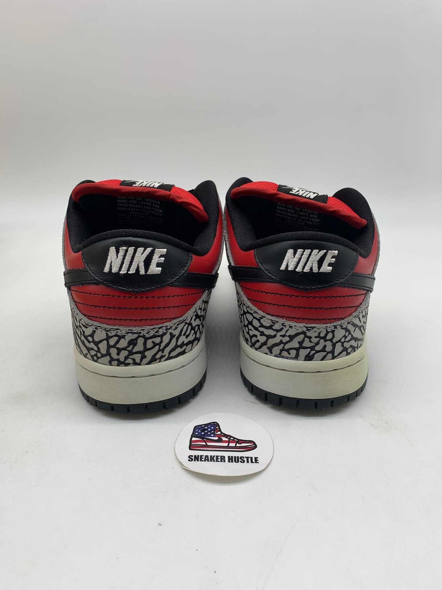 Nike SB Dunk Low Supreme Red Cement (2012)