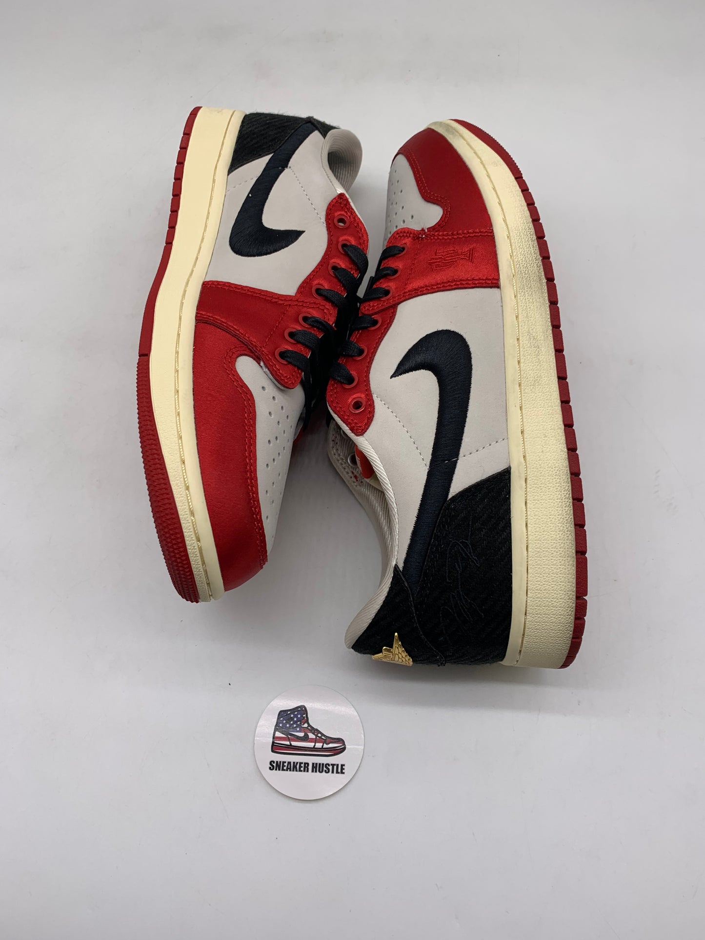 Jordan 1 Retro Low OG Trophy Room Rookie Card Away