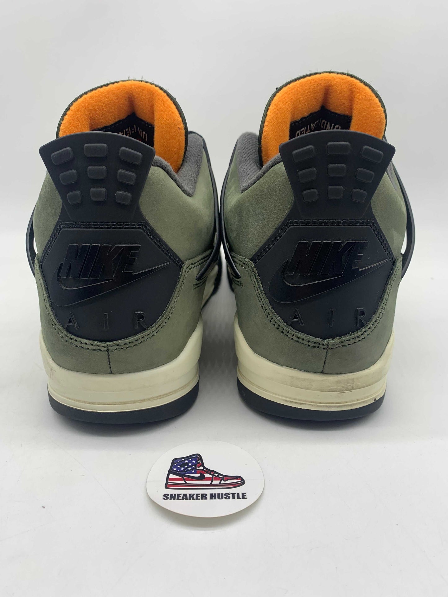 Jordan 4 Retro OG SP Undefeated (2025)