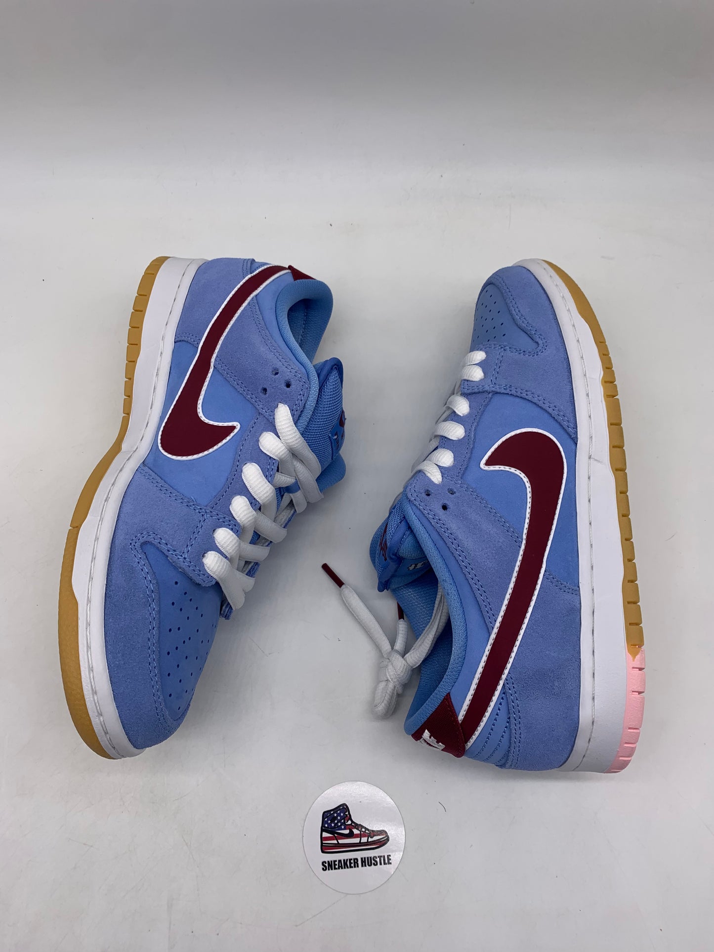 Nike SB Dunk Low Philadelphia Phillies