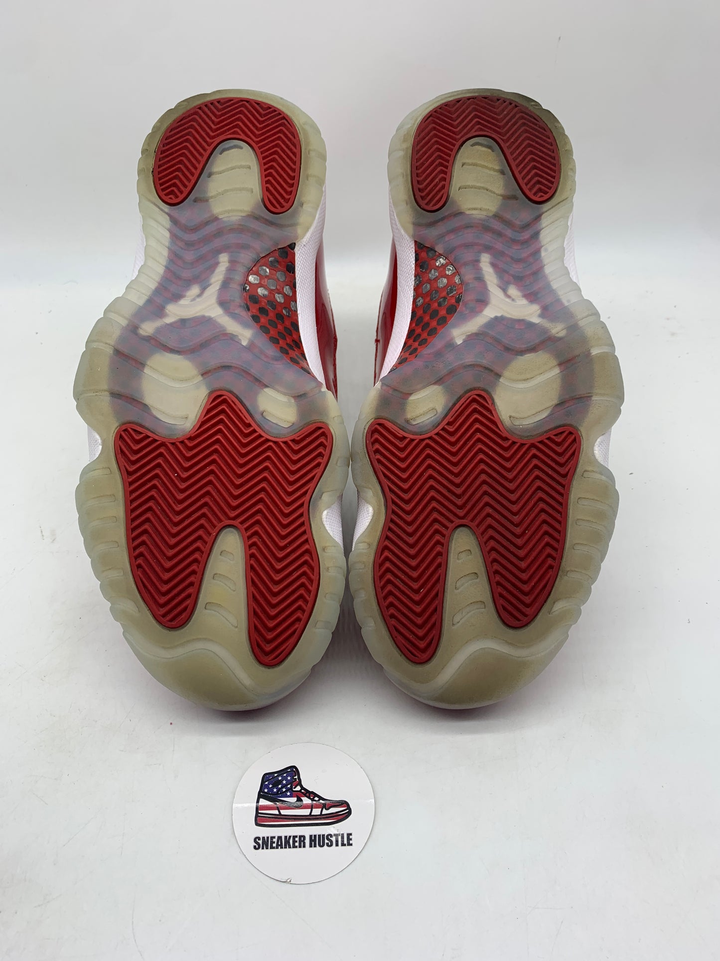 Jordan 11 Retro Cherry (2022)