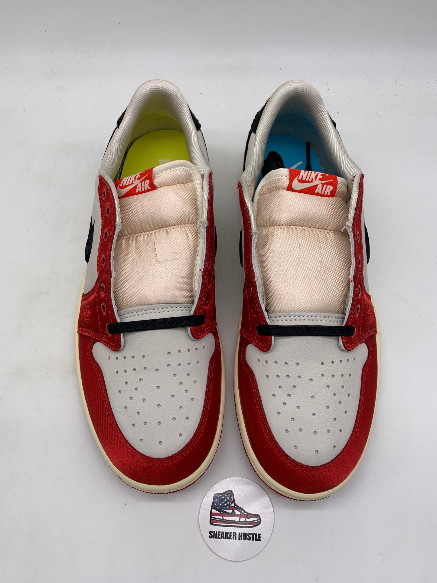 Jordan 1 Retro Low OG Trophy Room Rookie Card Away
