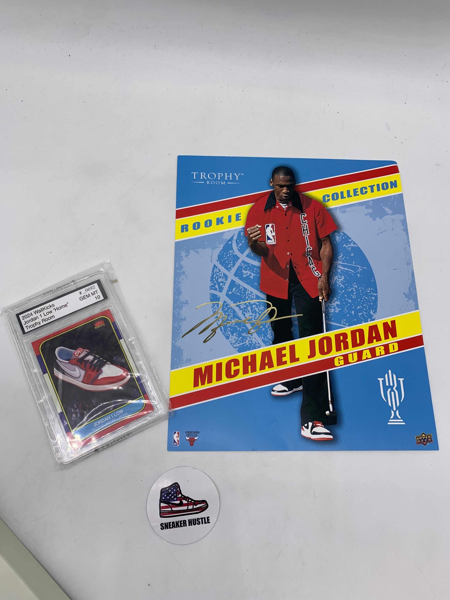 Jordan 1 Retro Low OG Trophy Room Rookie Card Home (Numbered) (with Numbered Trading Card)