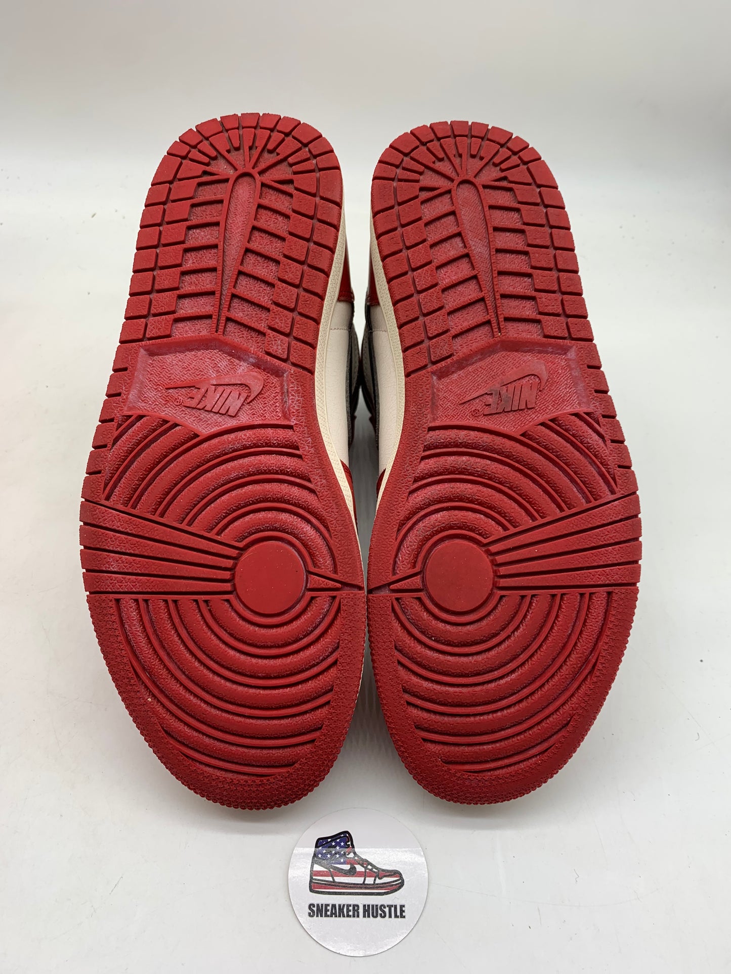 Jordan 1 Retro High OG Chicago Lost and Found
