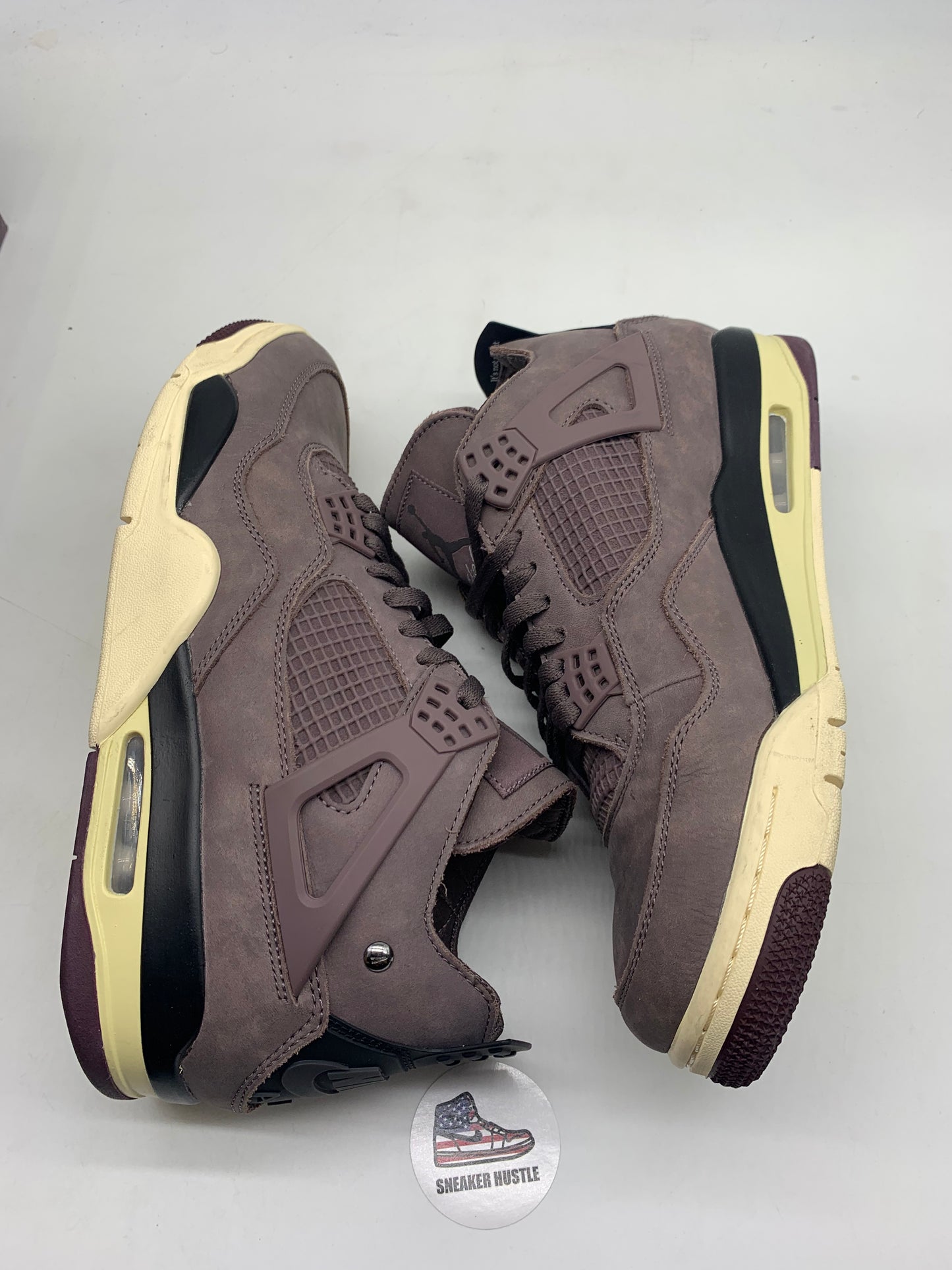 Jordan 4 Retro SP A Ma Maniére Violet Ore