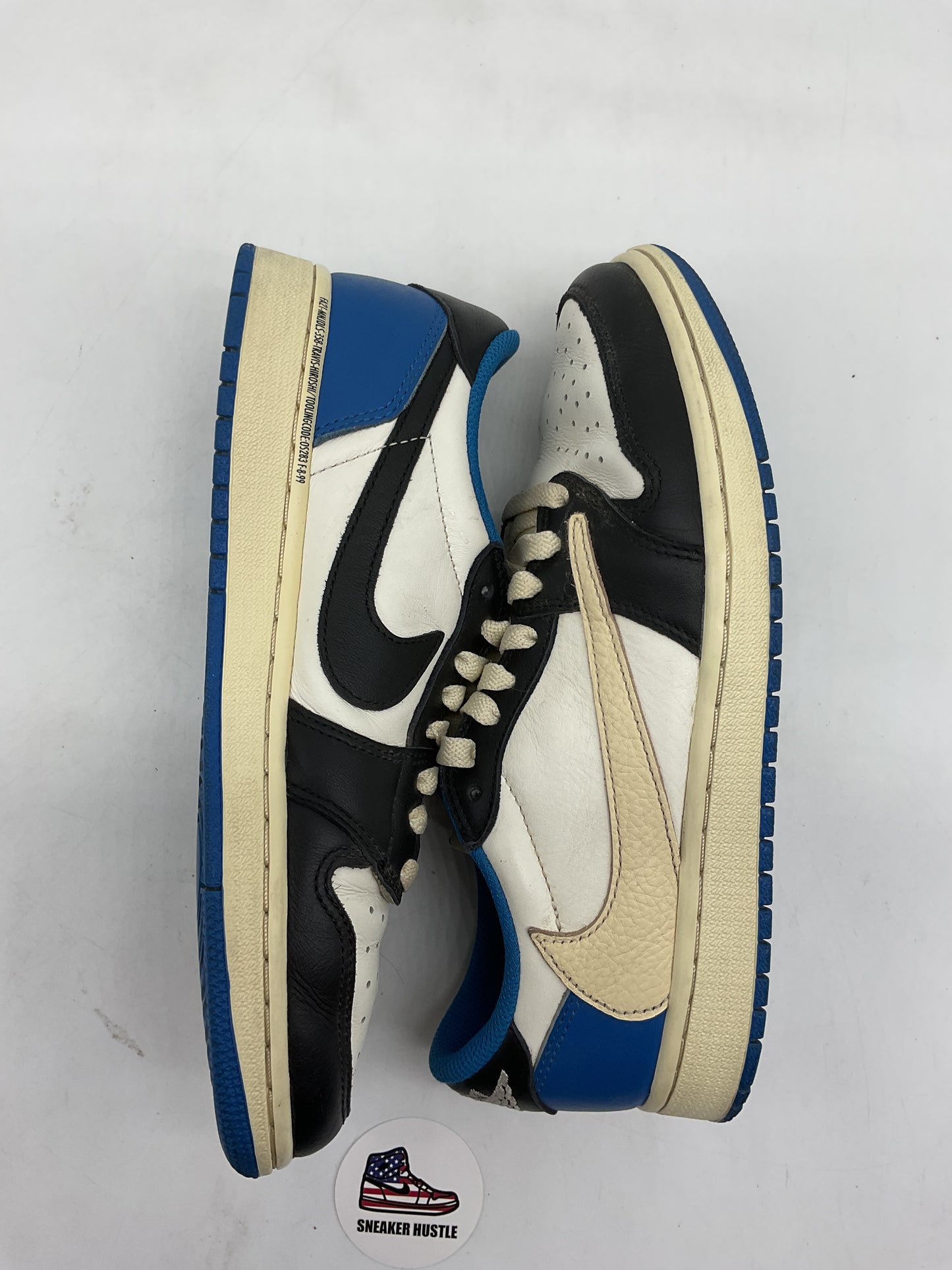 Jordan 1 Retro Low OG SP Fragment x Travis Scott