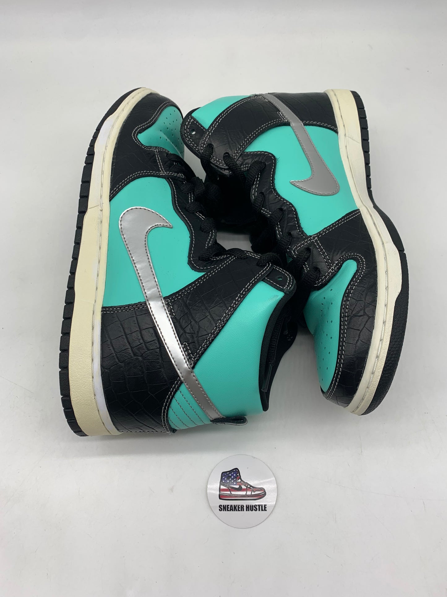 Nike SB Dunk High Diamond Supply Co.