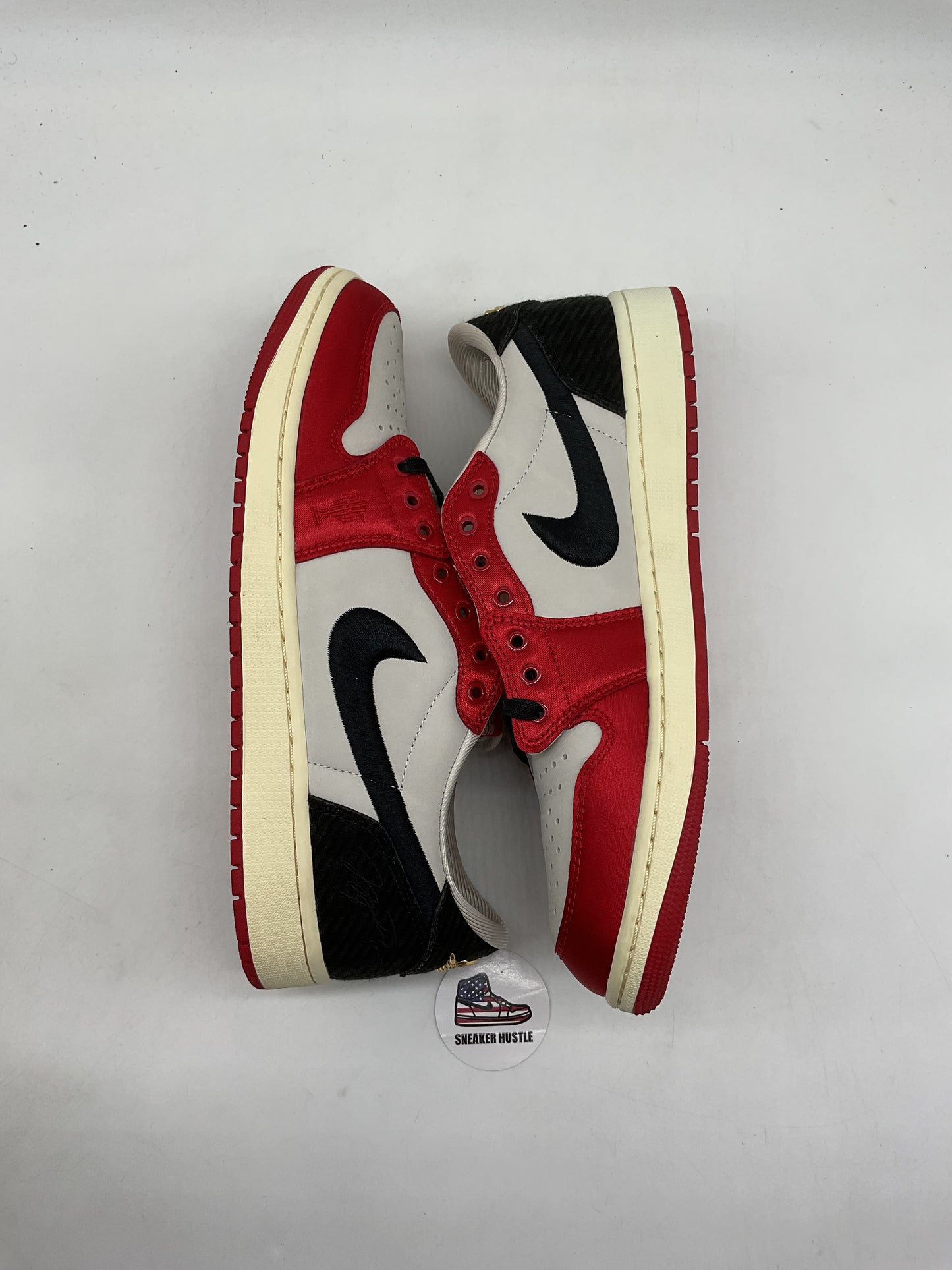 Jordan 1 Retro Low OG Trophy Room Rookie Card Away