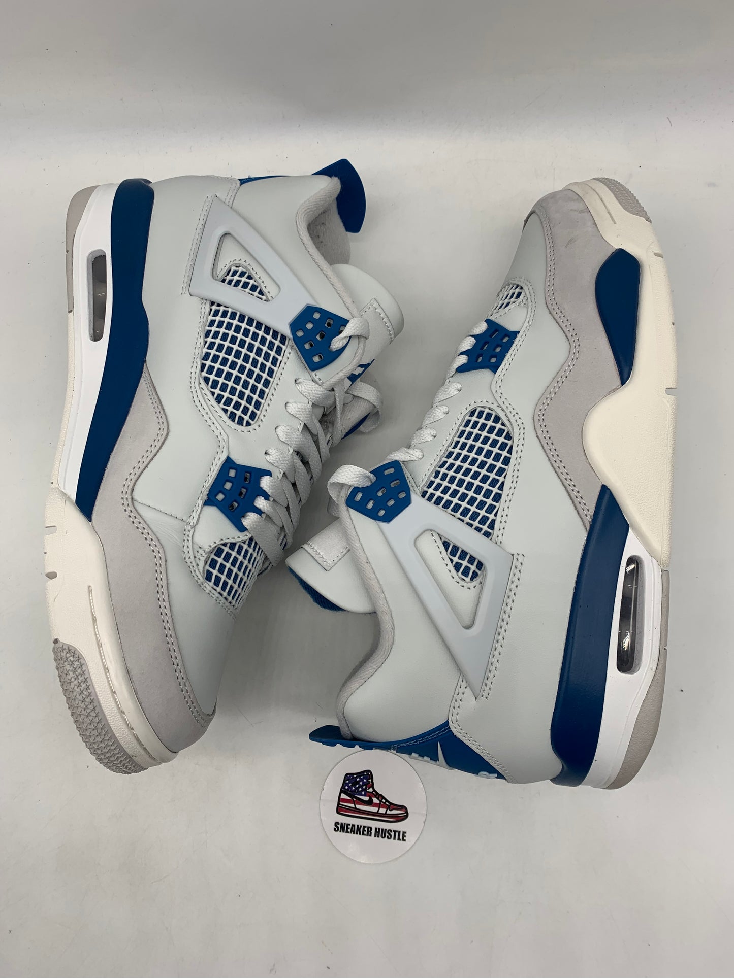 Jordan 4 Retro Military Blue (2024)