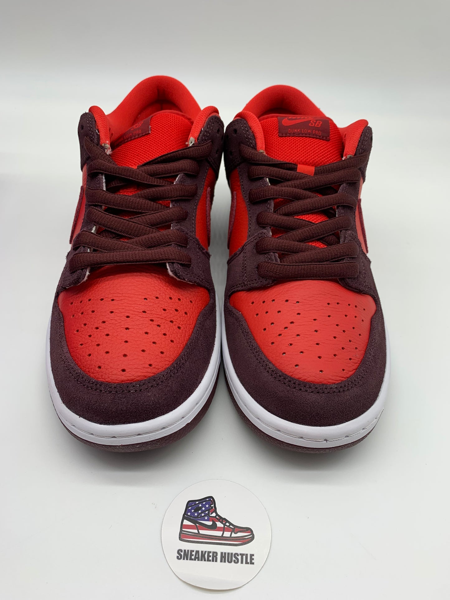 Nike SB Dunk Low Cherry