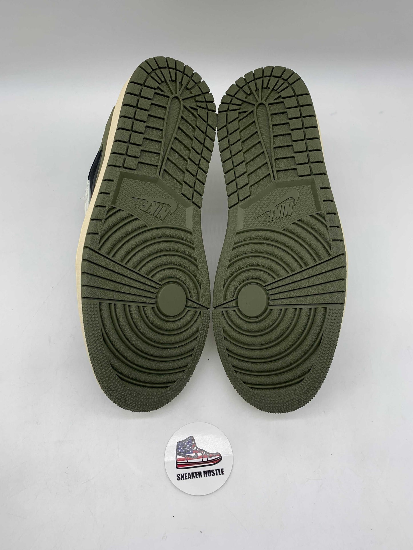 Jordan 1 Retro Low OG SP Travis Scott Olive (Women's)