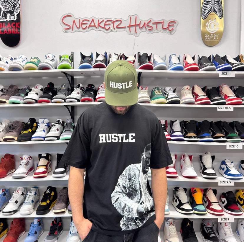 HUSTLE "BIGGIE" TEE