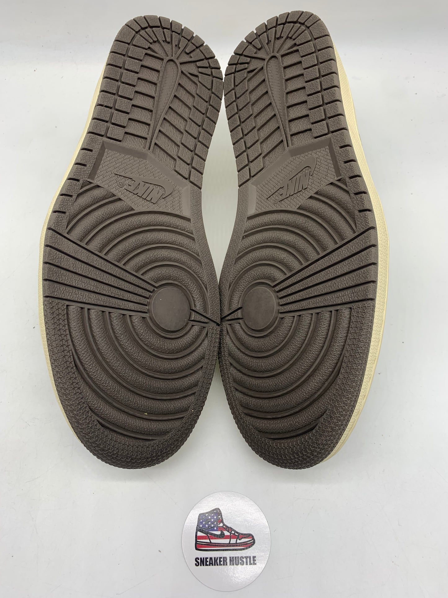 Jordan 1 Retro Low OG SP Travis Scott Reverse Mocha