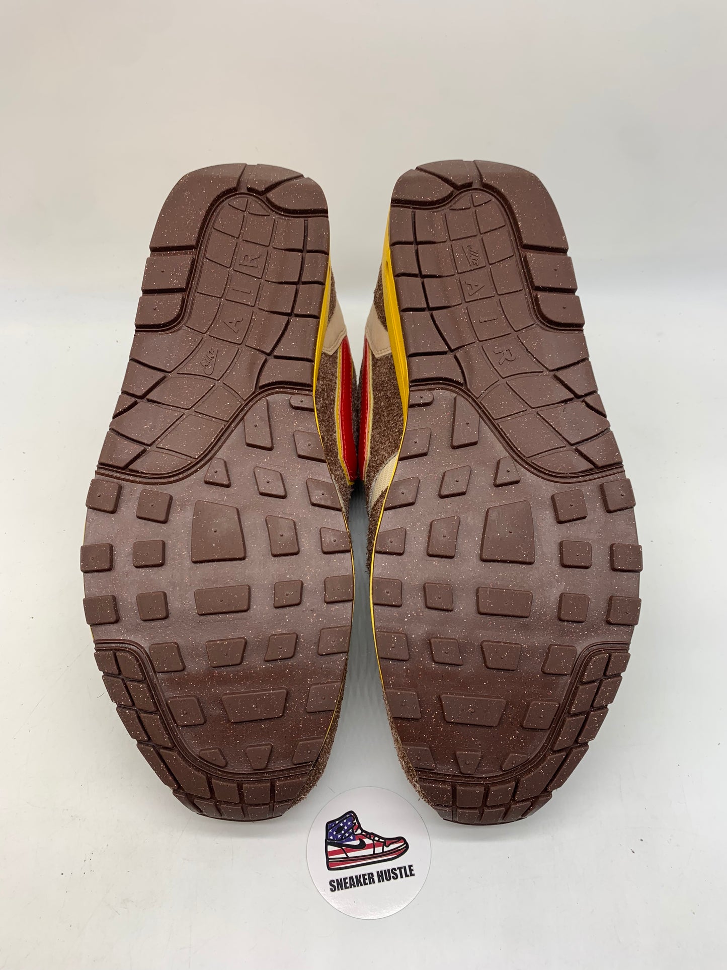 Nike Air Max 1 .SWOOSH Low Poly Big Head Origins