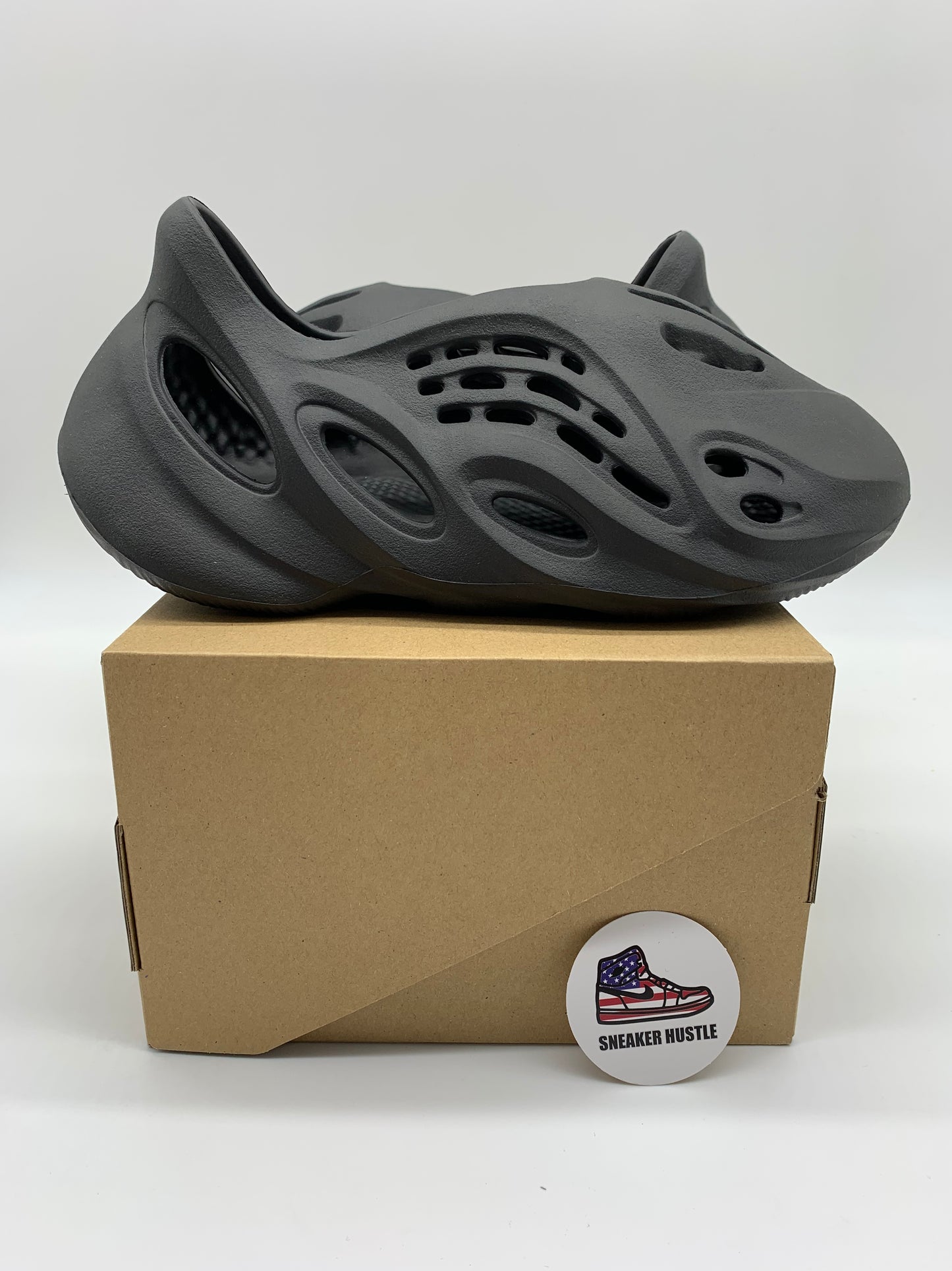 adidas Yeezy Foam RNR Onyx (2022/2024)