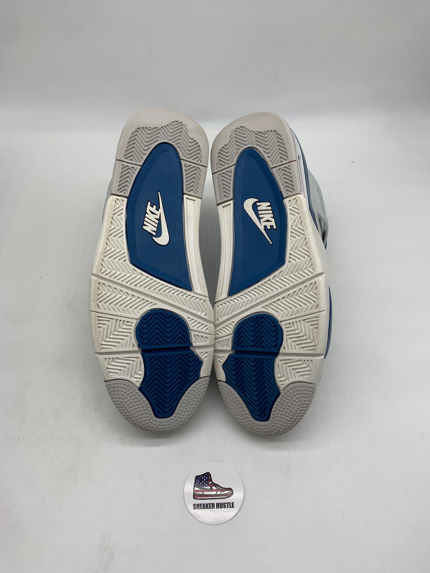 Jordan 4 Retro Military Blue (2024)