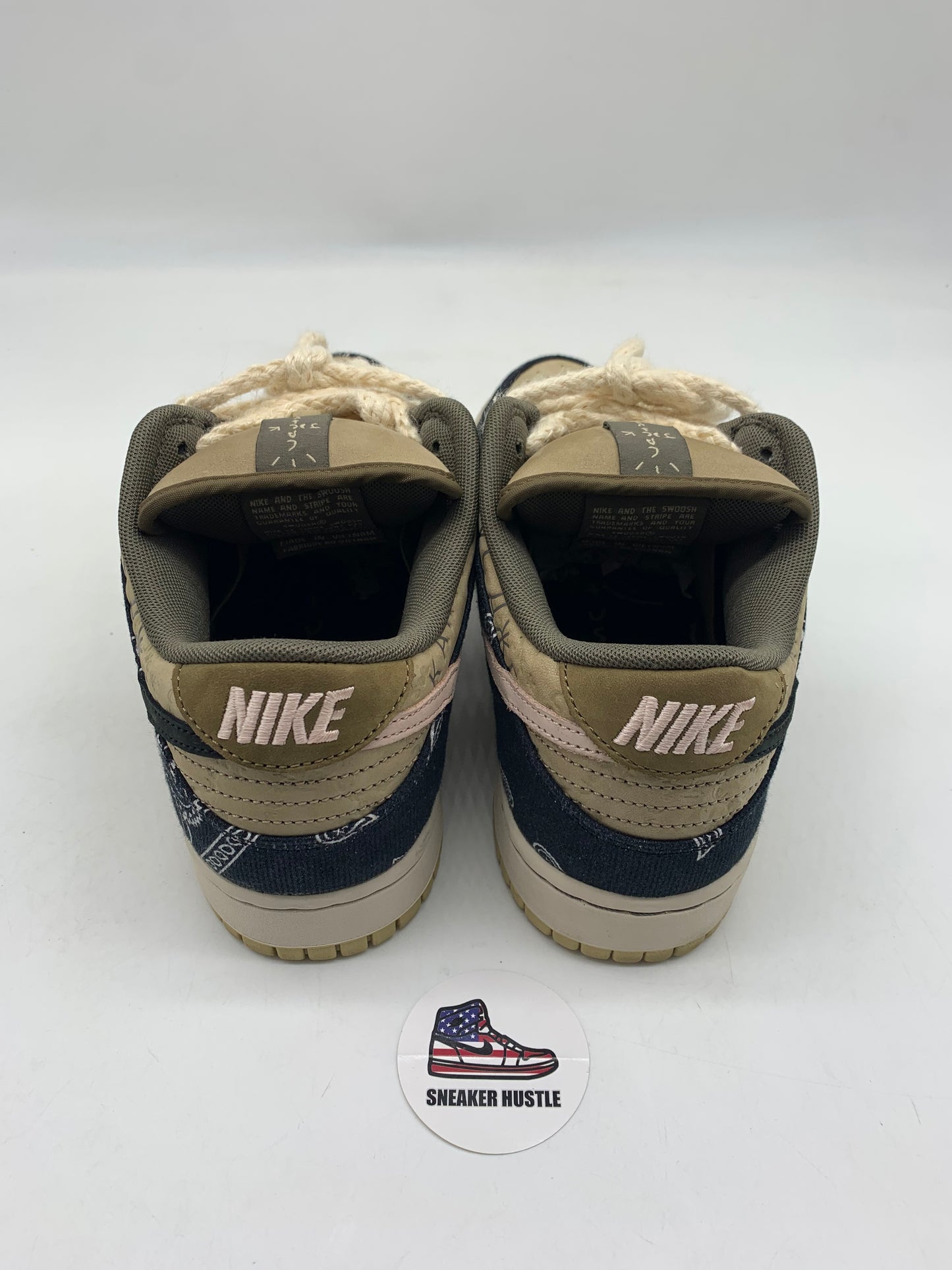 Nike SB Dunk Low Travis Scott