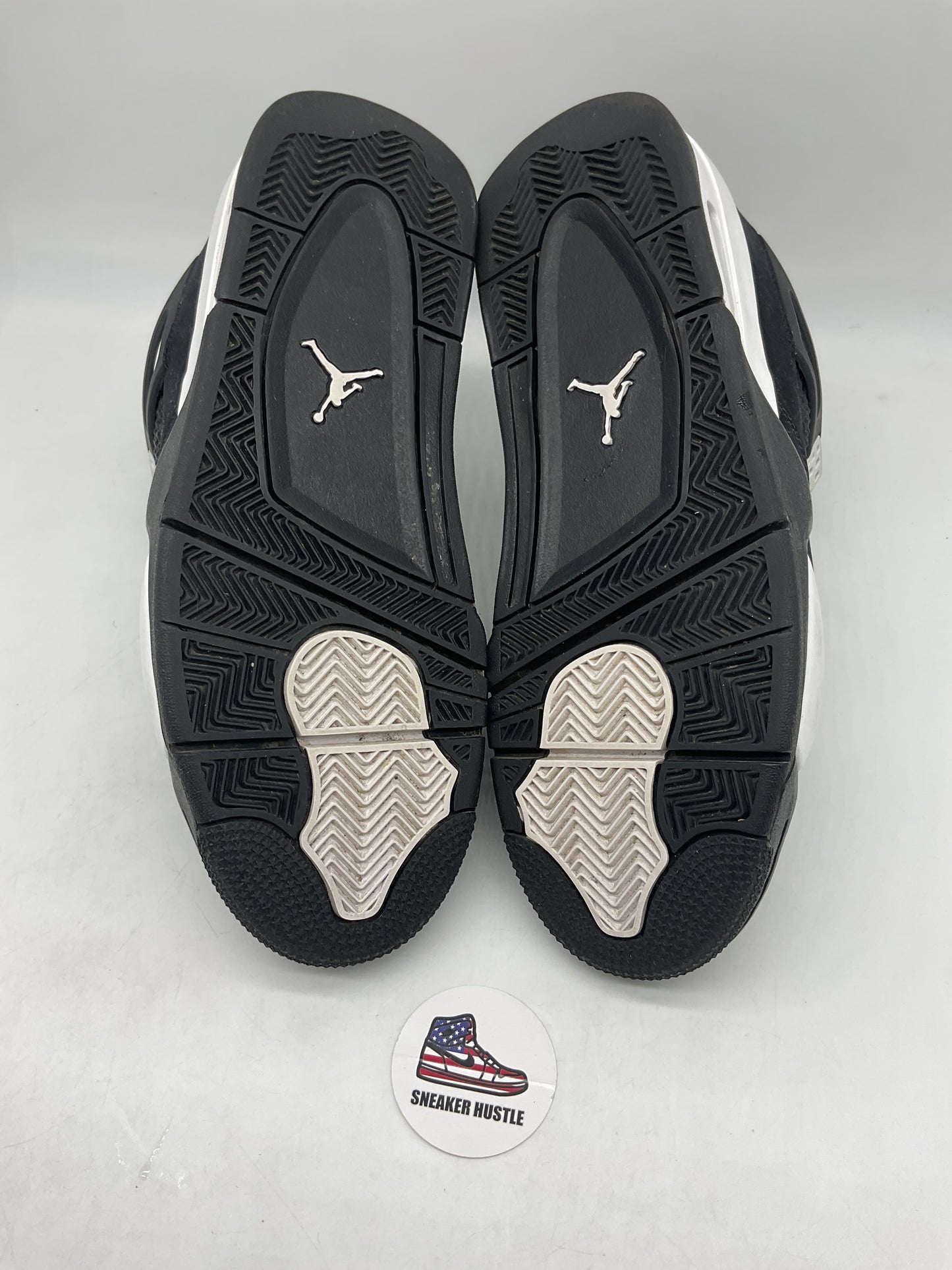 Jordan 4 Retro White Thunder