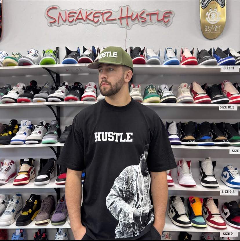 HUSTLE "BIGGIE" TEE