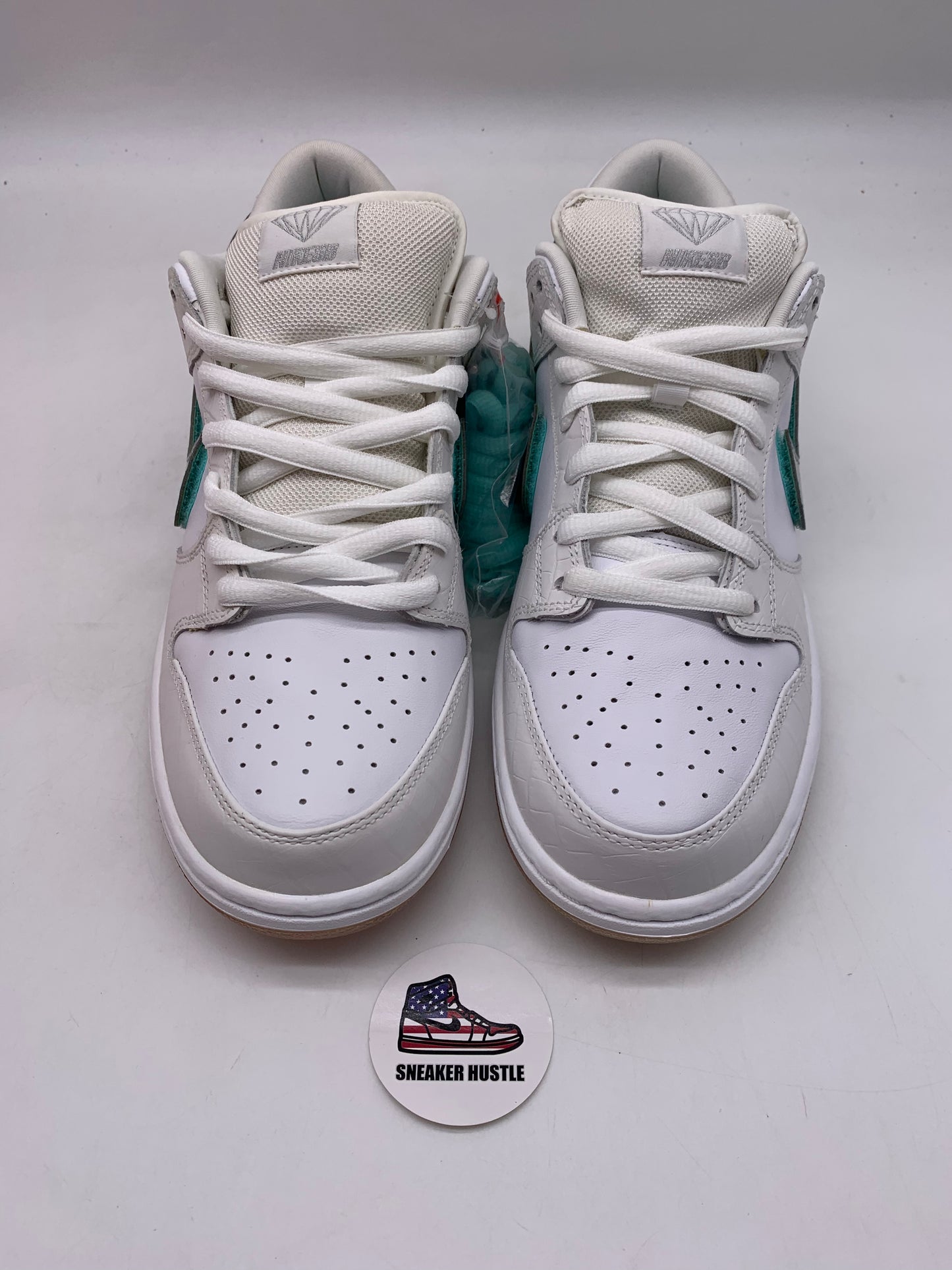 Nike SB Dunk Low Diamond Supply Co. White Diamond