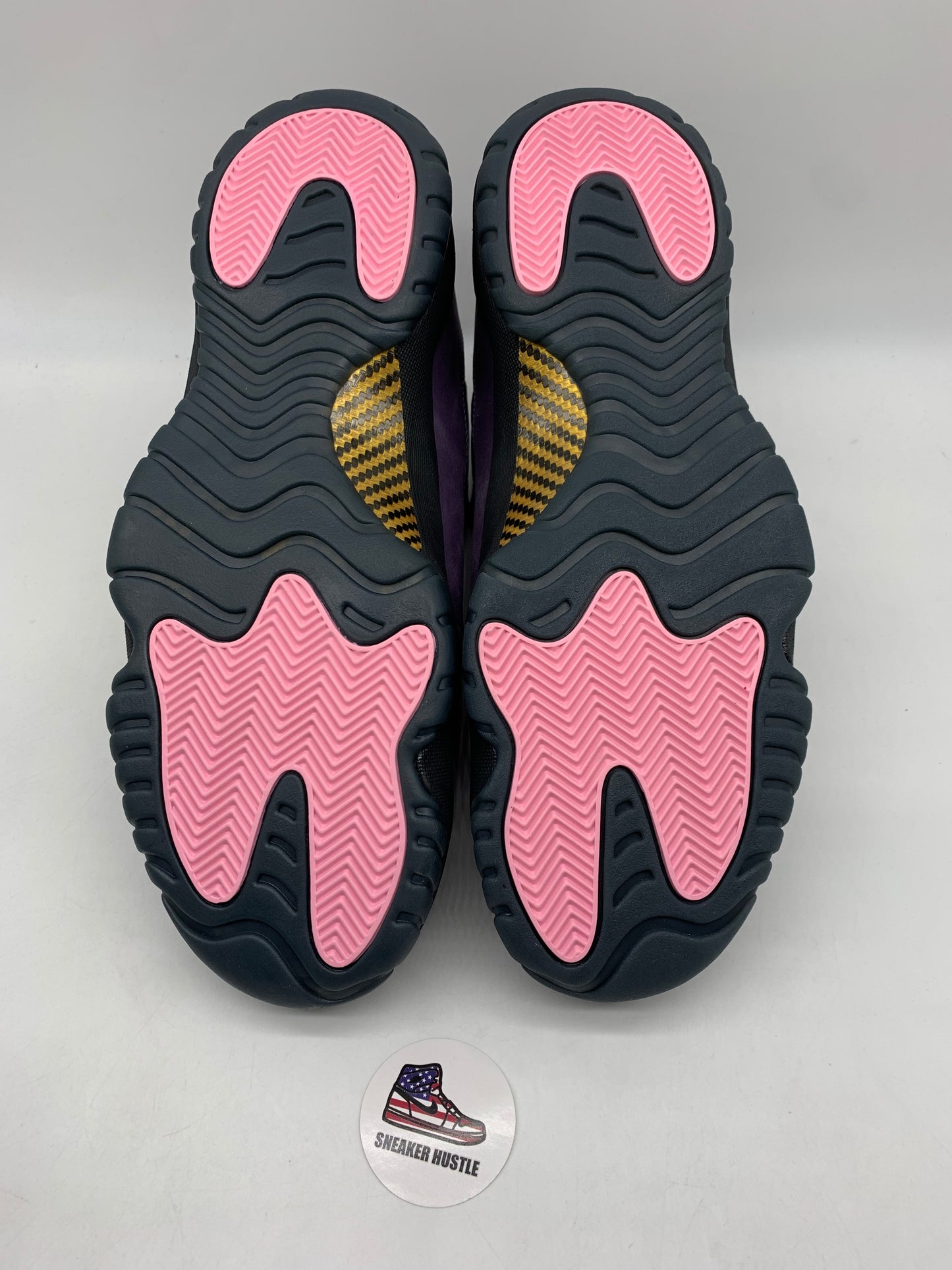 Jordan 11 Retro Mojave