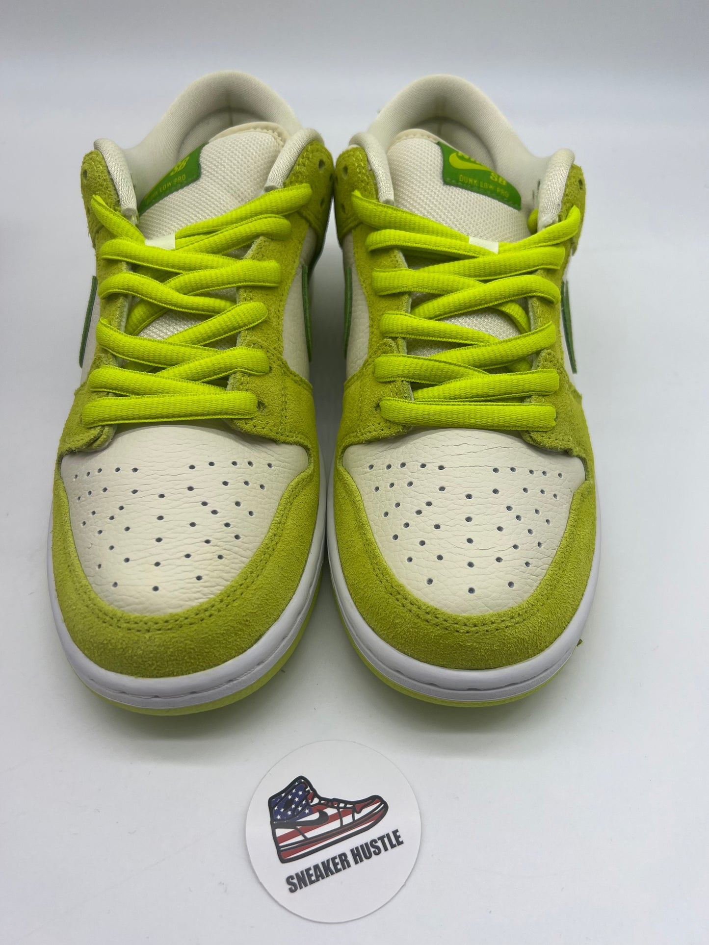 Nike SB Dunk Low Green Apple