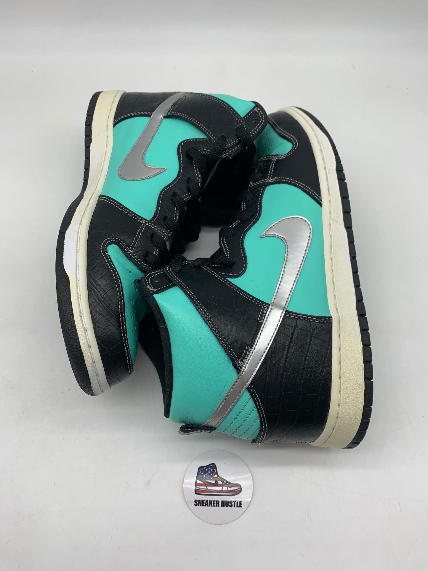 Nike SB Dunk High Diamond Supply Co.