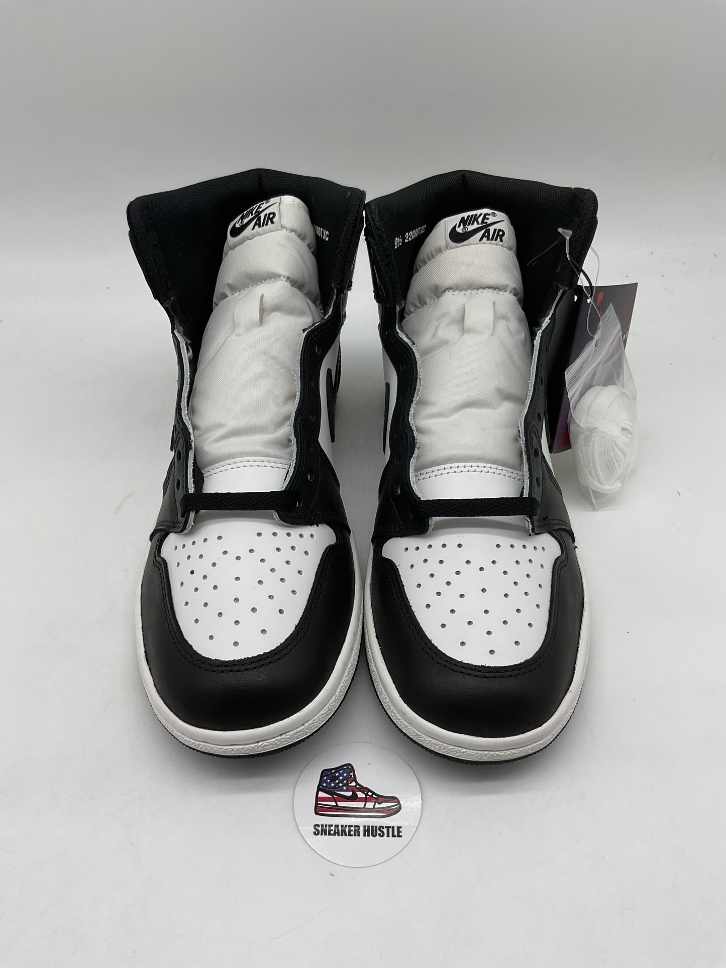 Jordan 1 Retro High '85 Black White (2023)