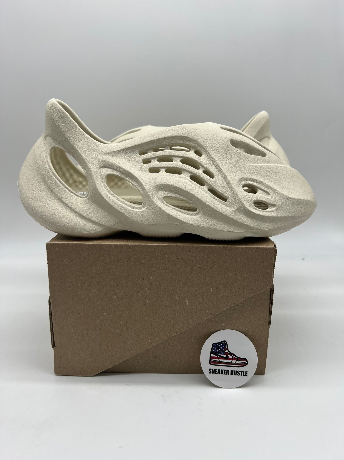 adidas Yeezy Foam RNR Sand