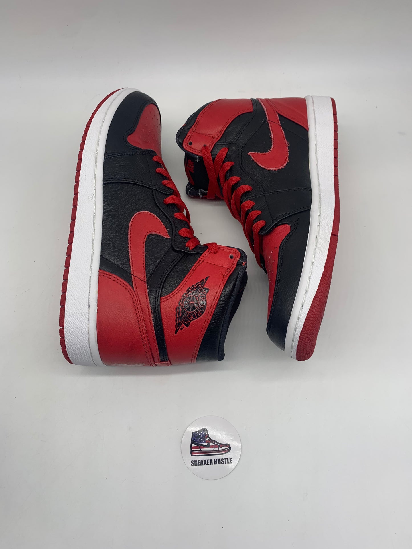 Jordan 1 Retro Banned (B-Grade) (2011)