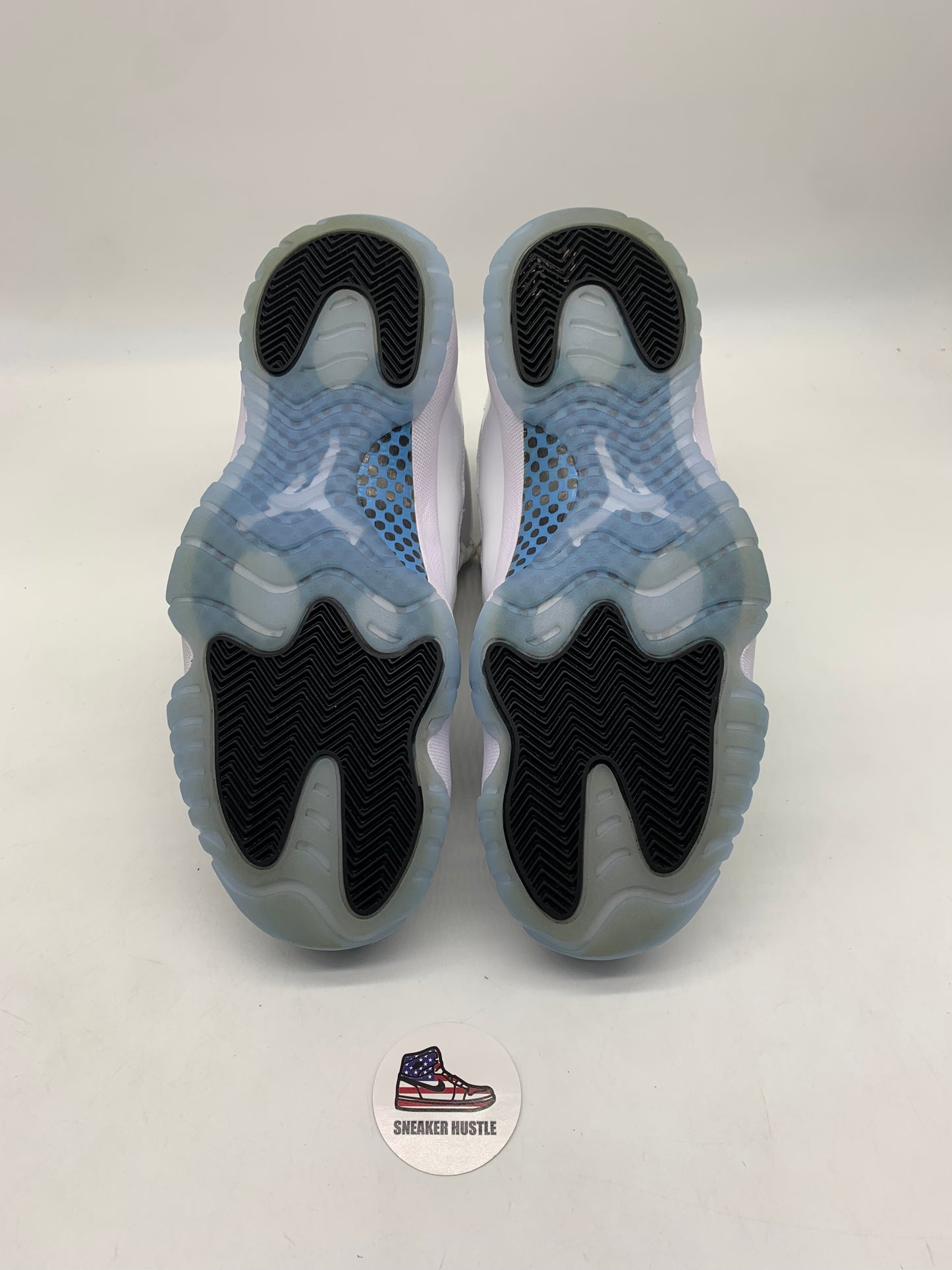 Jordan 11 Retro Legend Blue (2024)