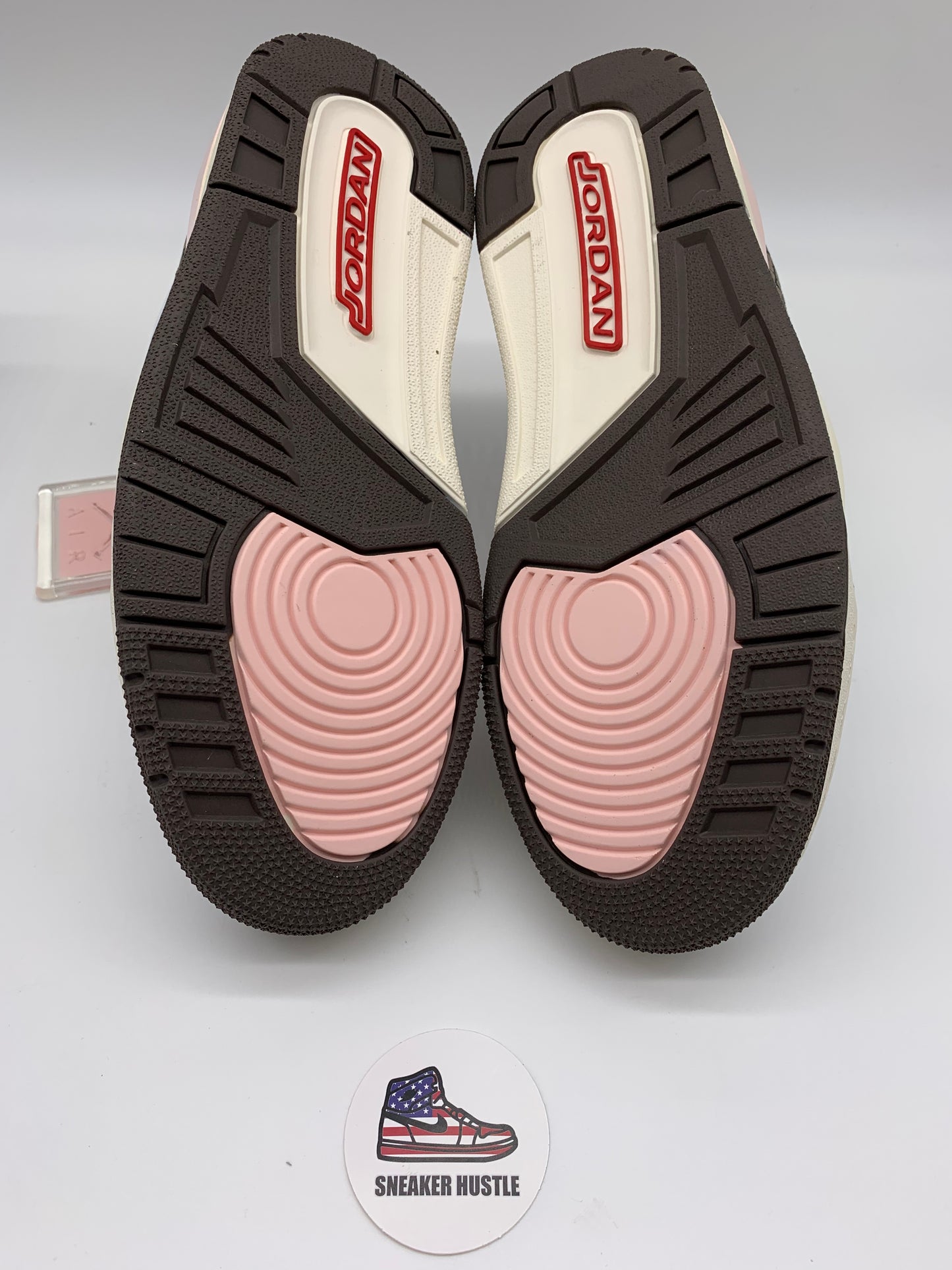 Jordan 3 Retro Neapolitan Dark Mocha (W)