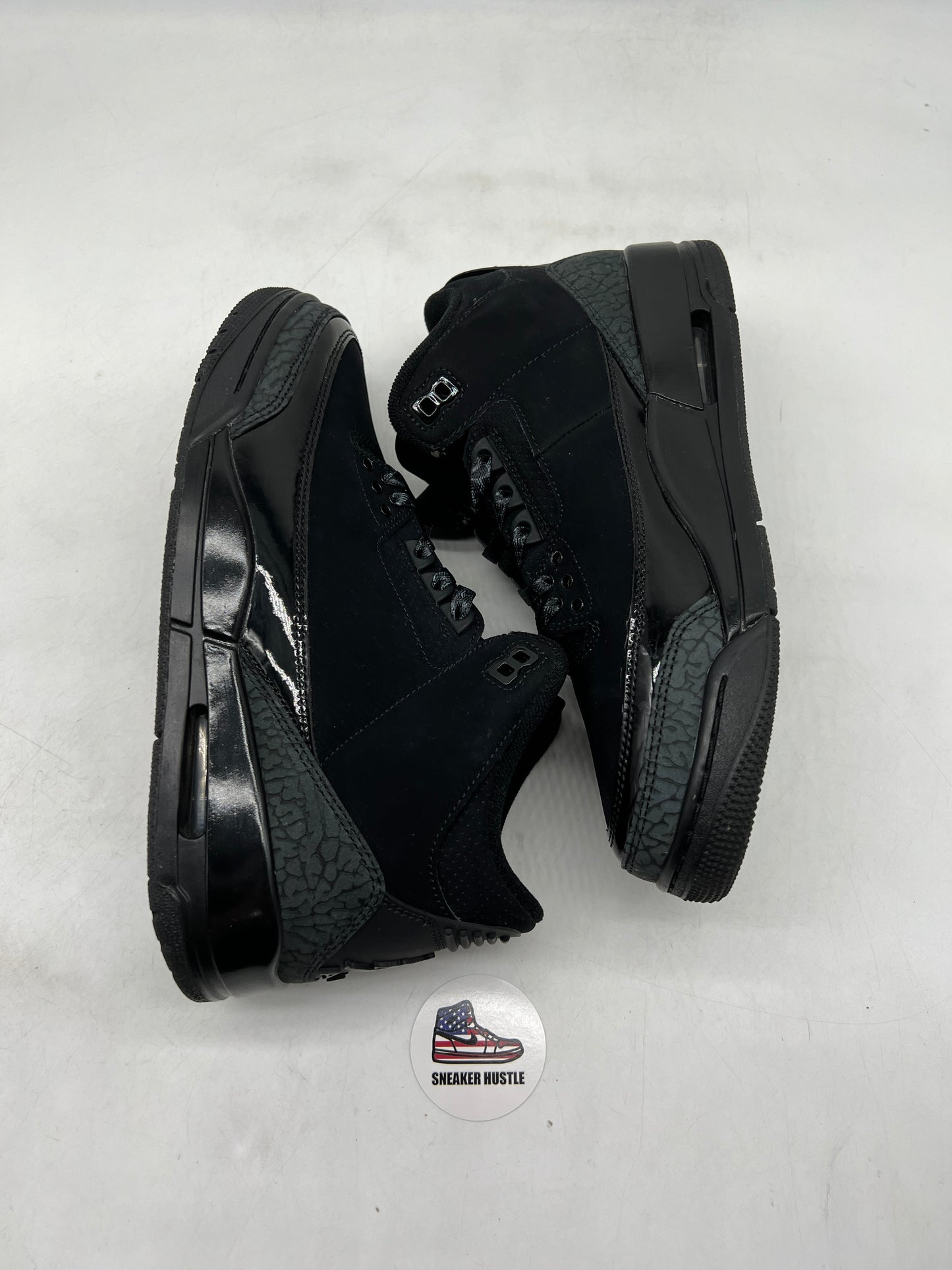 Jordan 3 Retro Black Cat (2025)