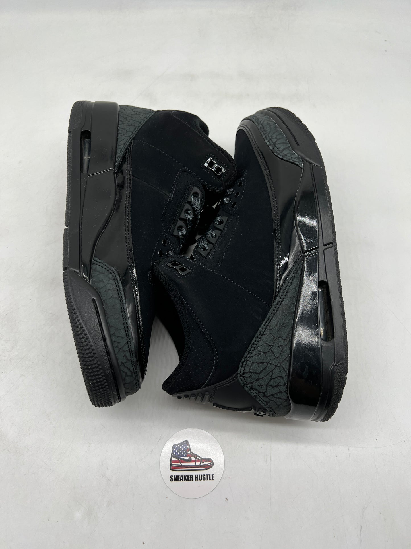 Jordan 3 Retro Black Cat (2025)