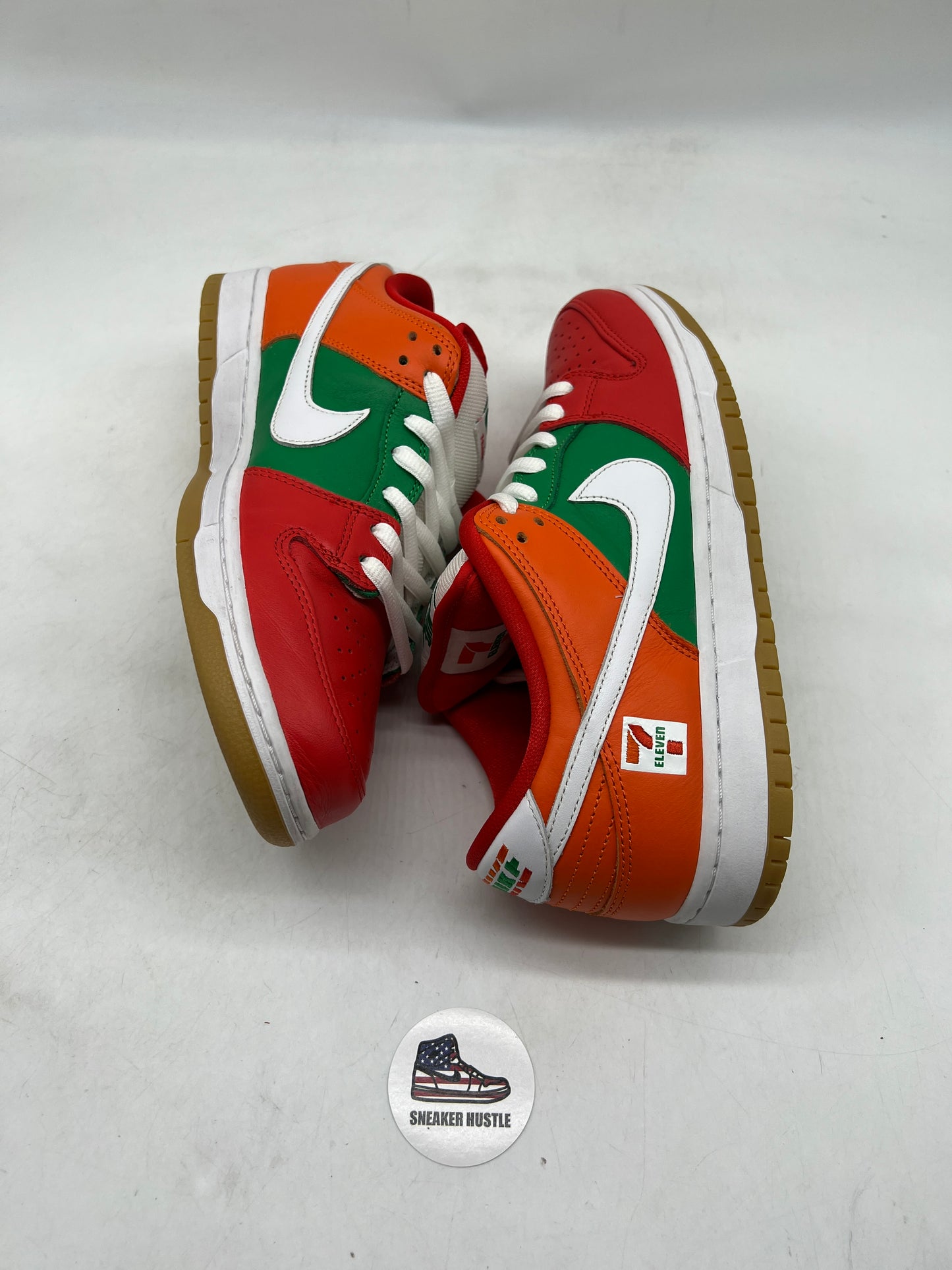 Nike SB Dunk Low 7-Eleven
