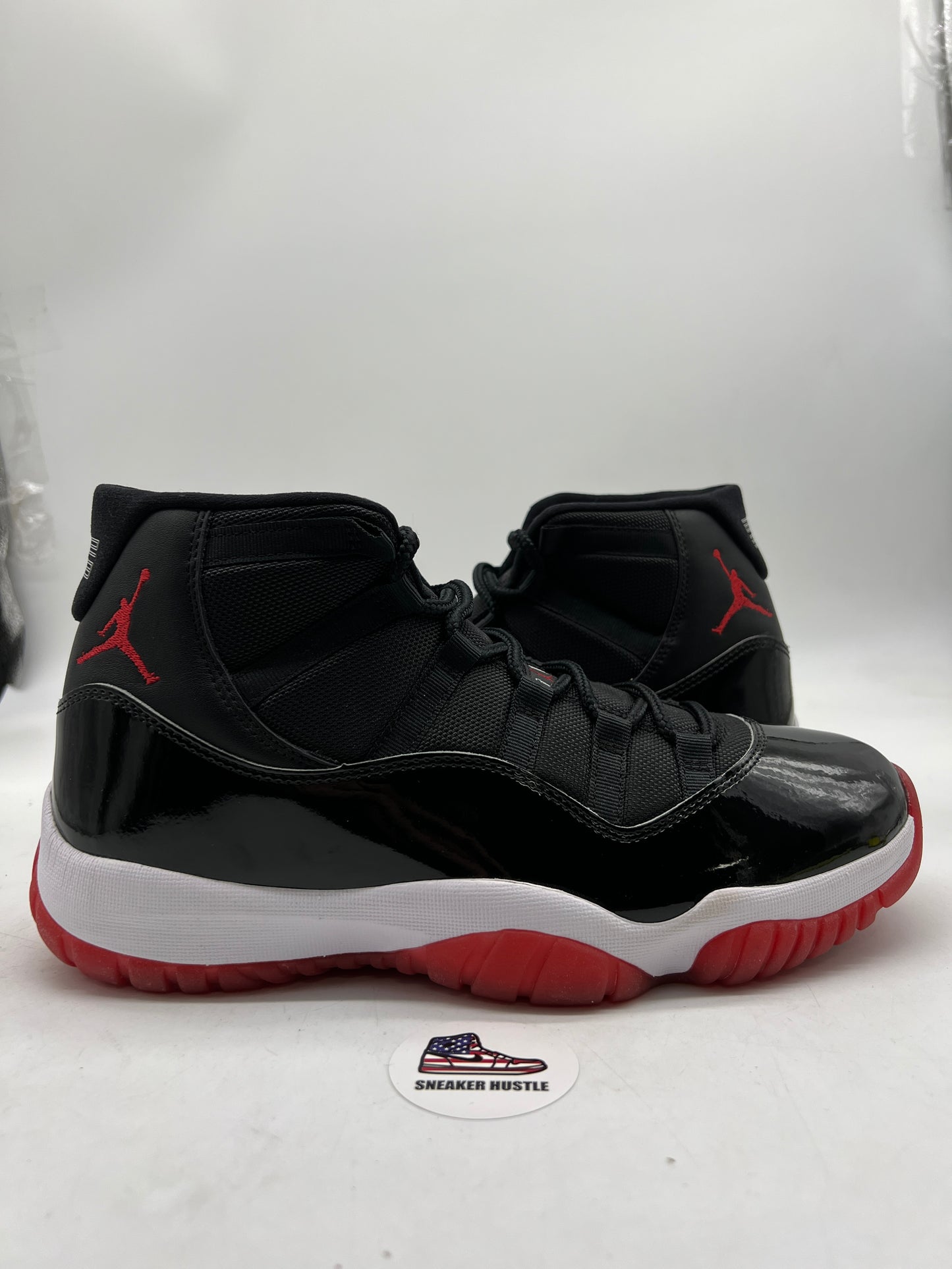 Jordan 11 Retro Playoffs Bred (2019)