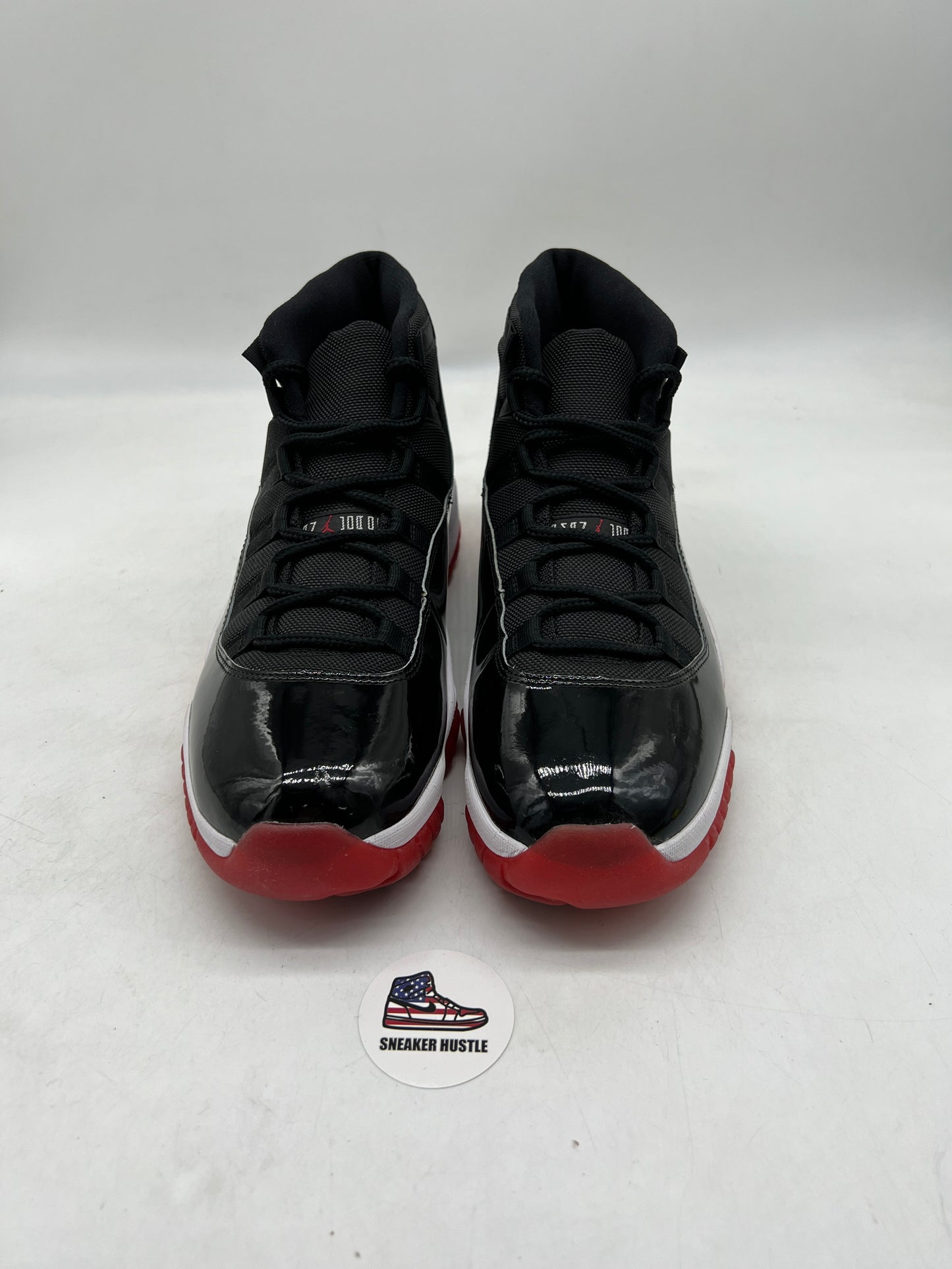 Jordan 11 Retro Playoffs Bred (2019)