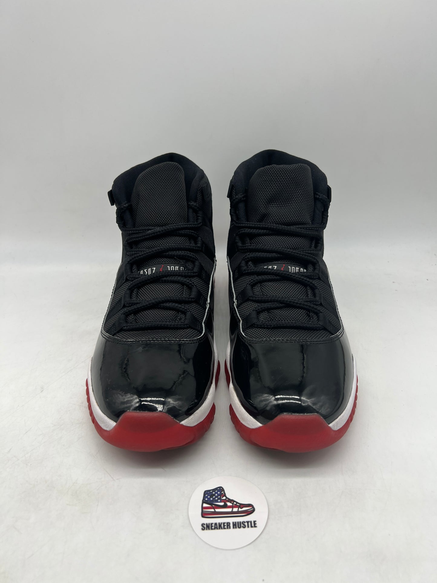 Jordan 11 Retro Playoffs Bred (2019)