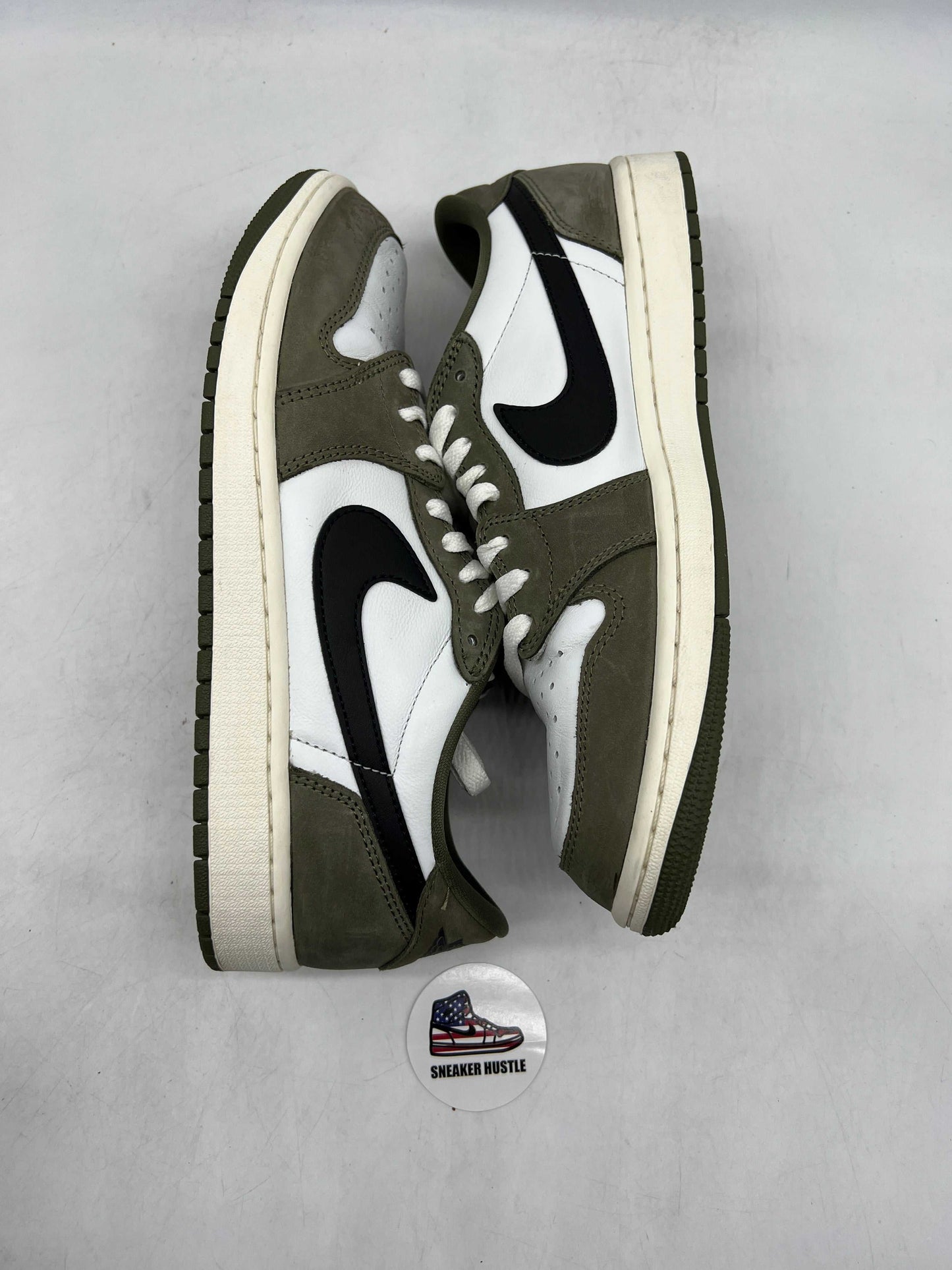 Jordan 1 Retro Low Medium Olive