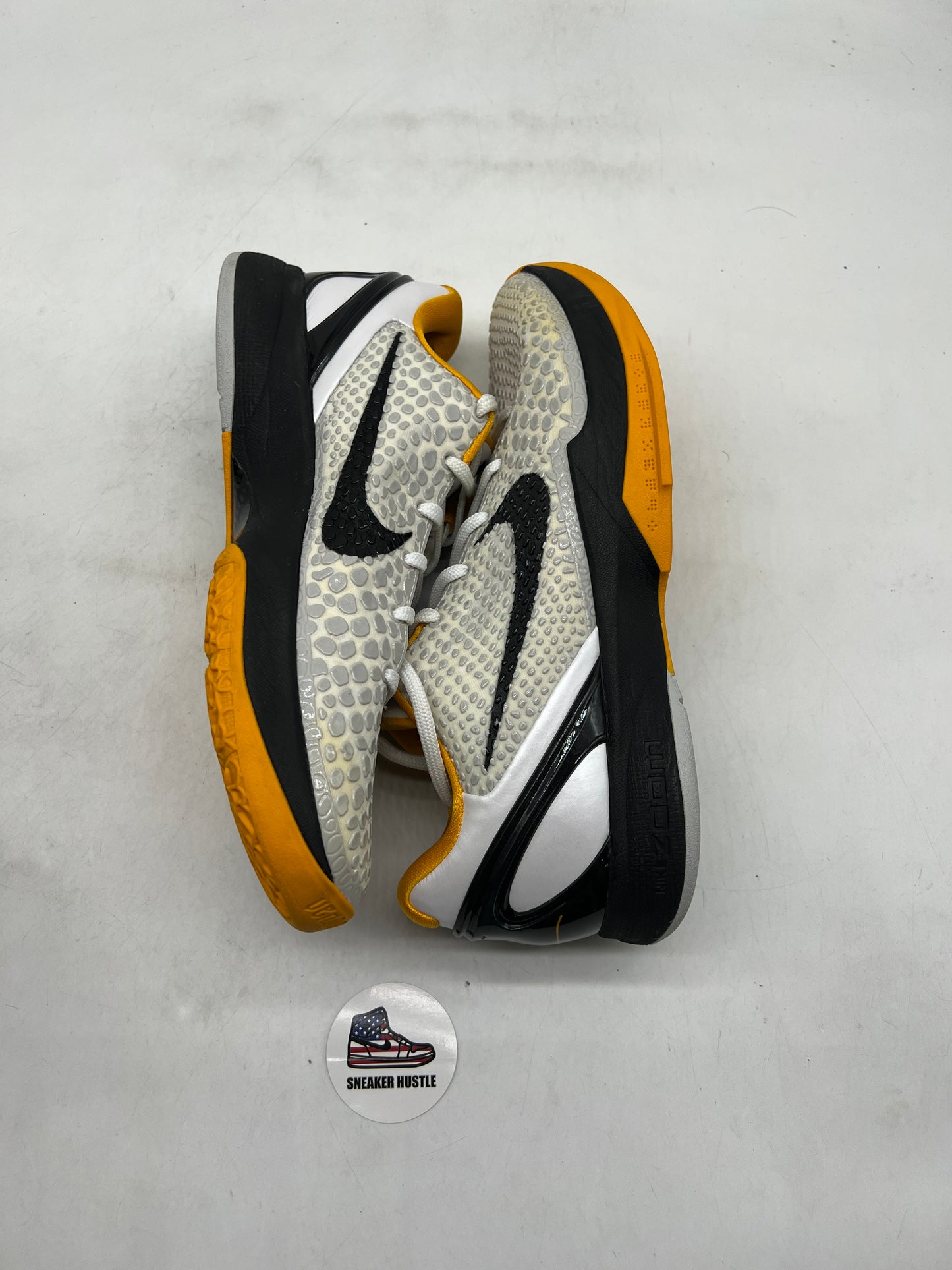Kobe 6 Protro Playoff Pack White Del Sol