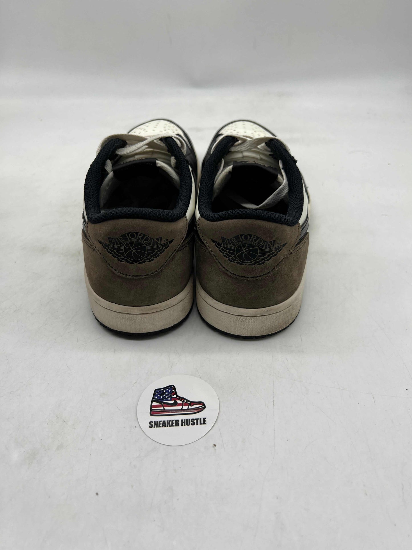 Jordan 1 Retro Low OG Mocha