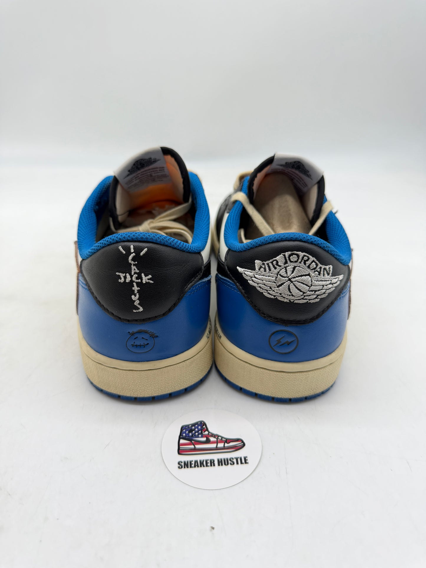 Jordan 1 Retro Low OG SP Fragment x Travis Scott