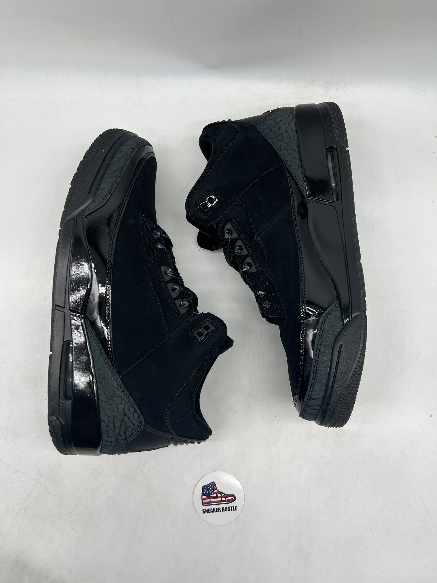 Jordan 3 Retro Black Cat (2025)