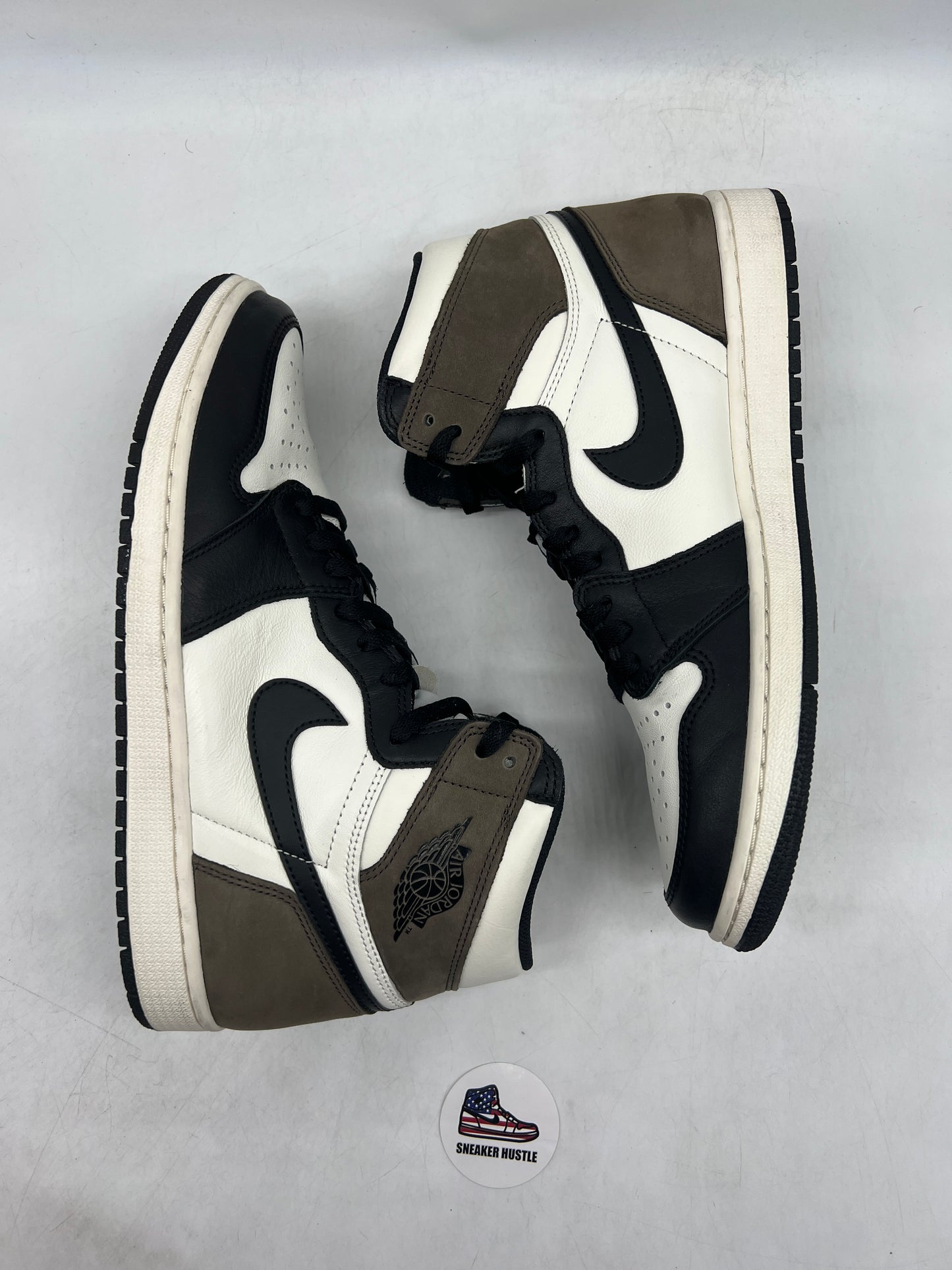 Jordan 1 Retro High Dark Mocha