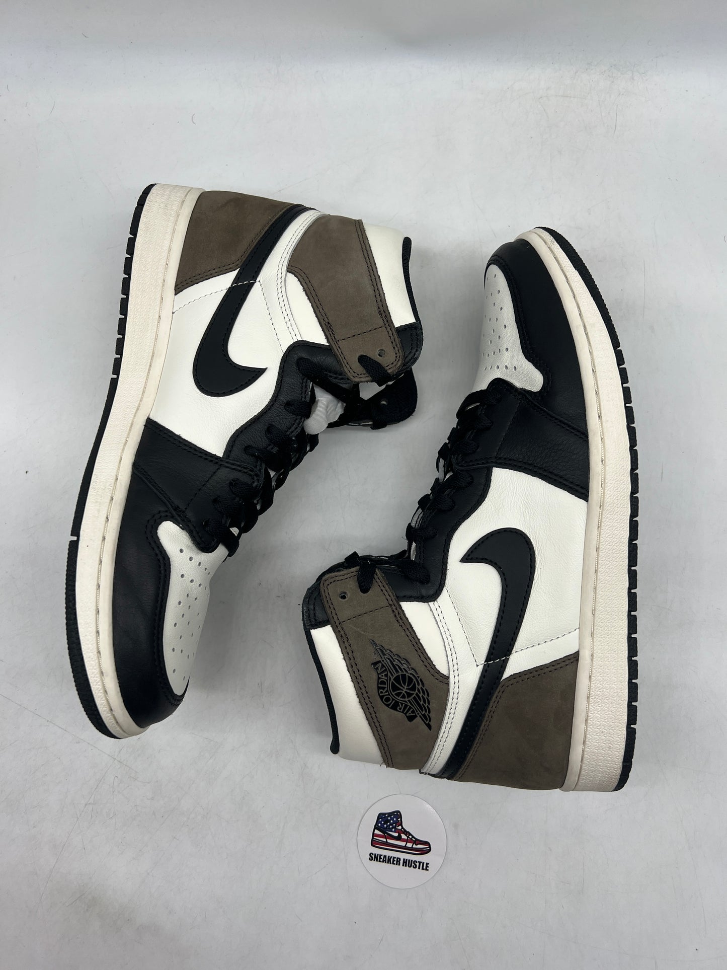 Jordan 1 Retro High Dark Mocha