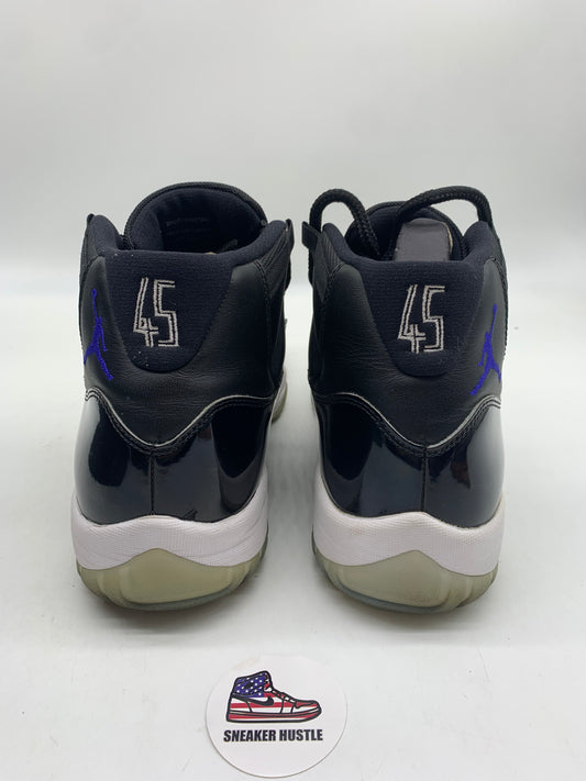 Jordan 11 Retro Space Jam (2016)