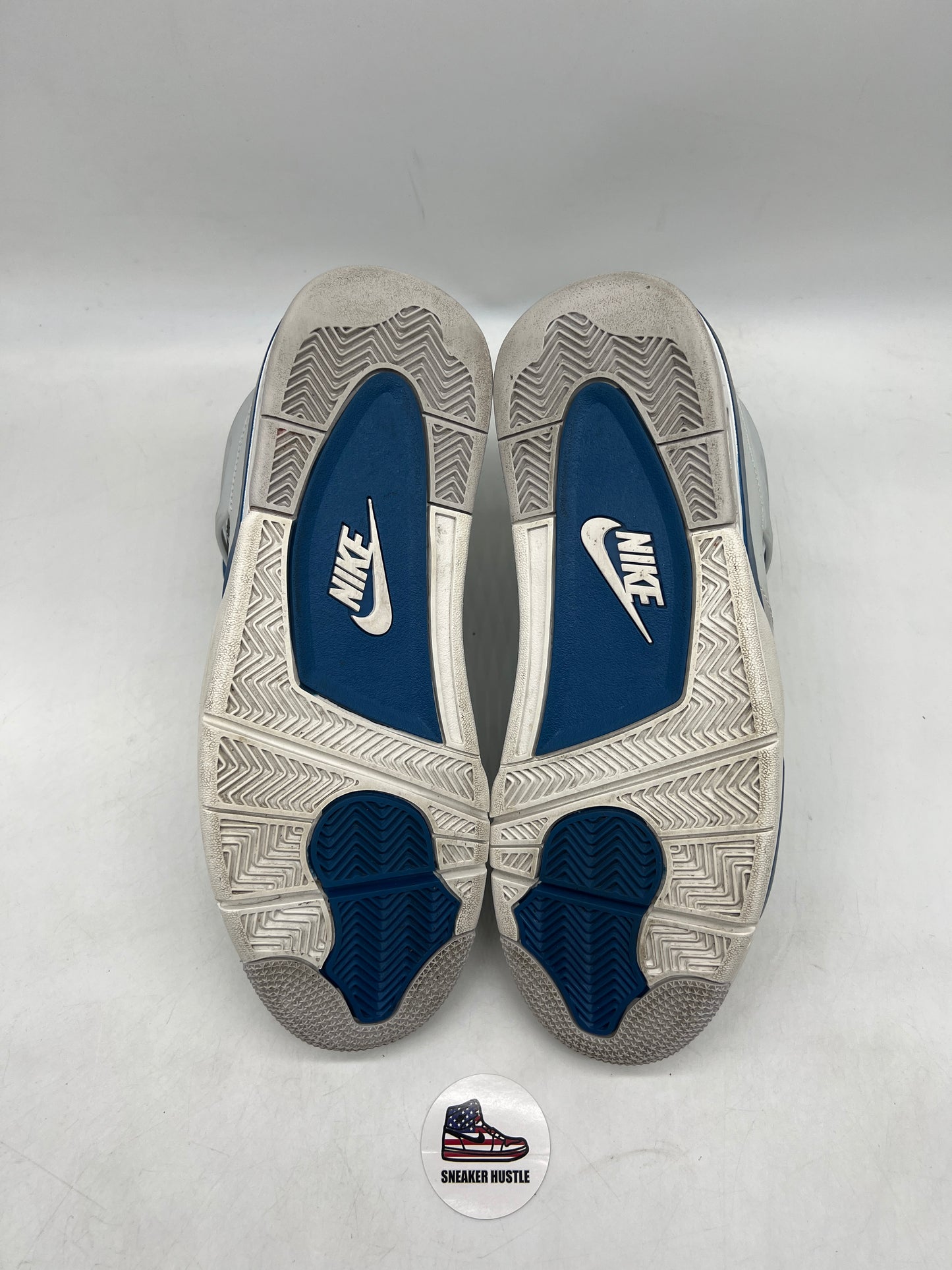 Jordan 4 Retro Military Blue (2024)