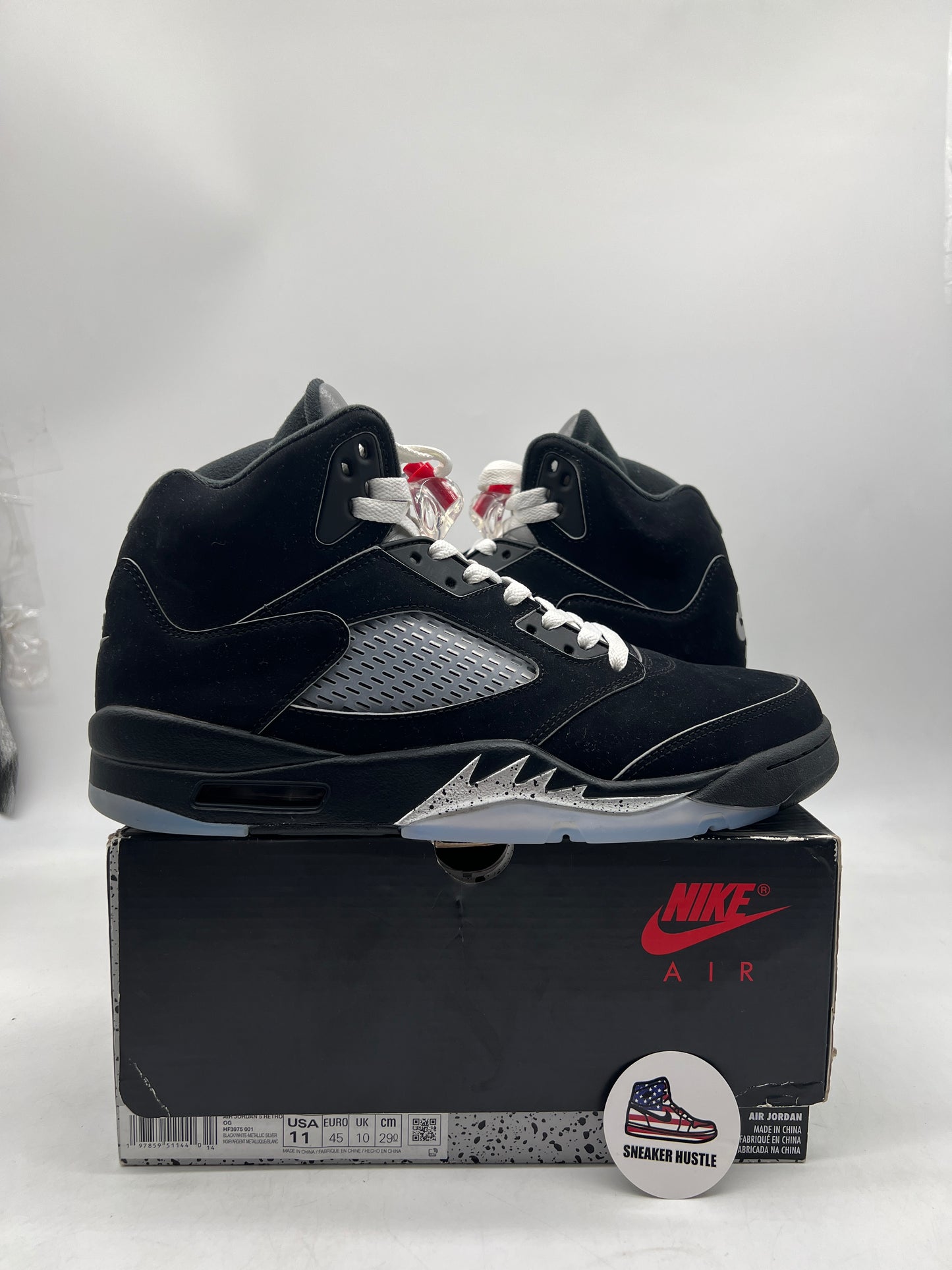 Jordan 5 Retro OG Black Metallic Reimagined