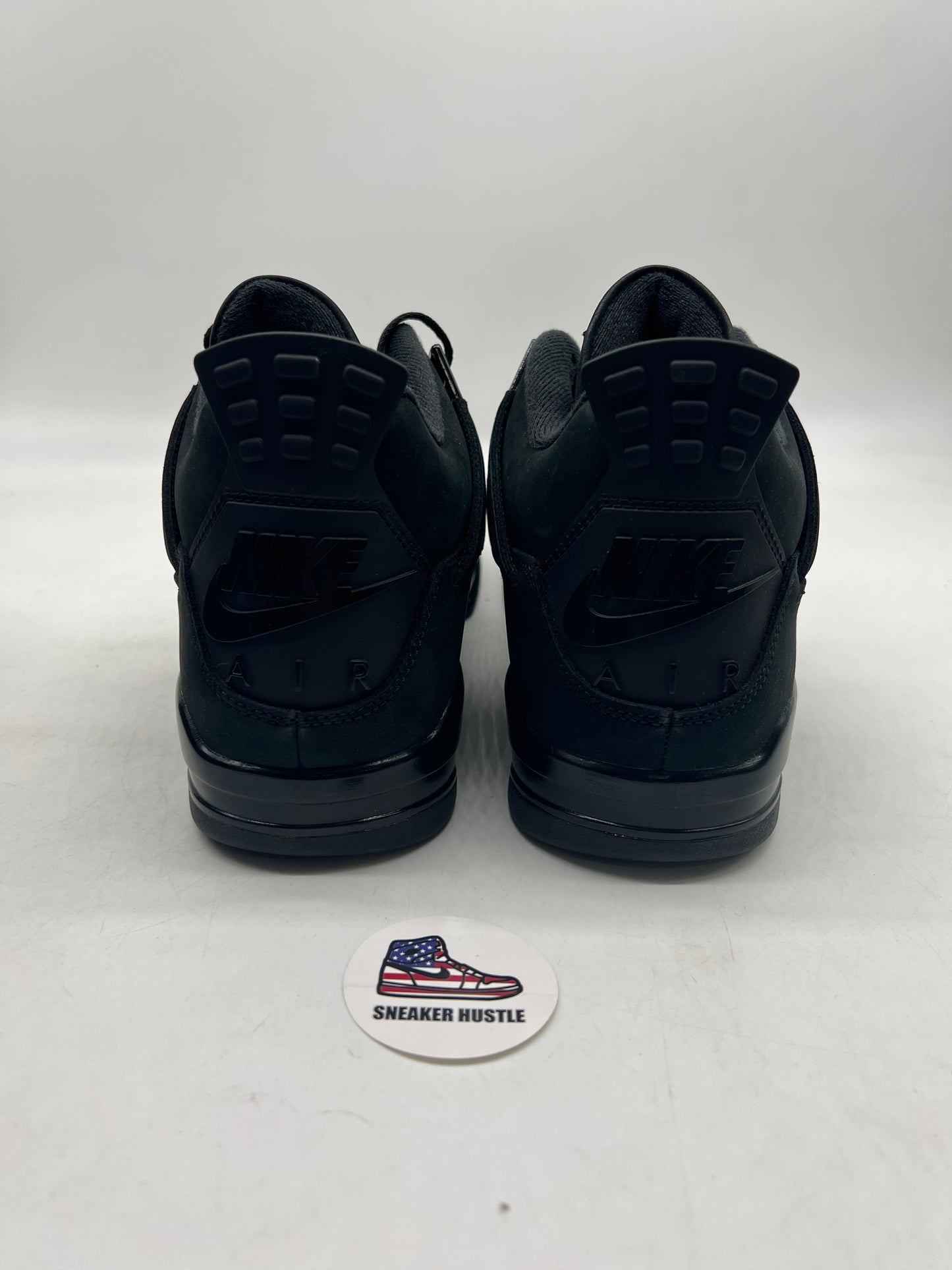 Jordan 4 Retro Black Cat (2025)