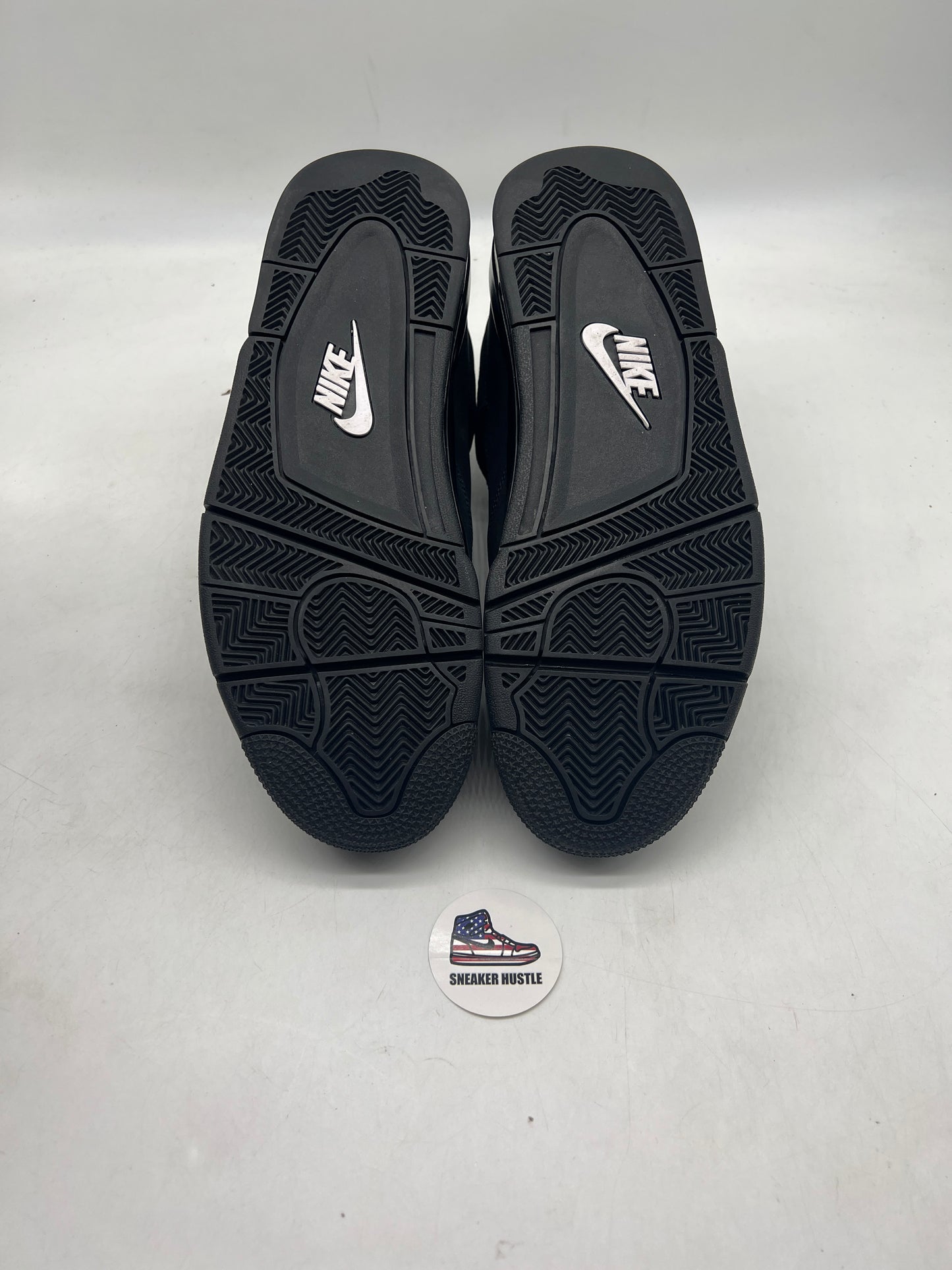 Jordan 4 Retro Black Cat (2025)